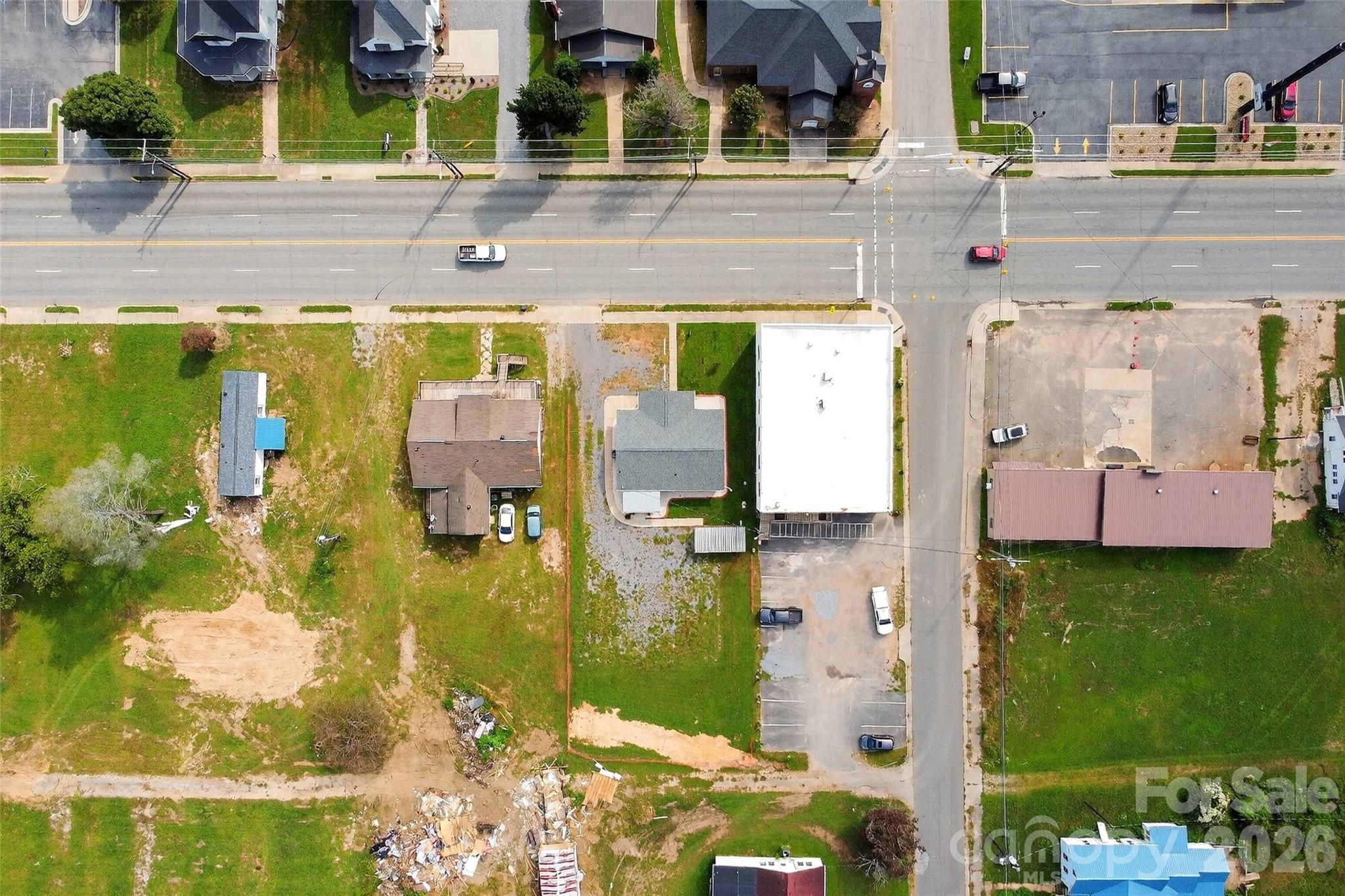 262 Catawba Avenue — Old Fort