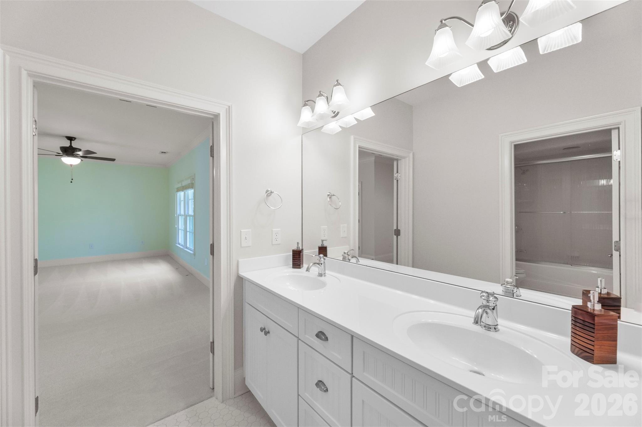 8928 Heydon Hall Circle — Charlotte