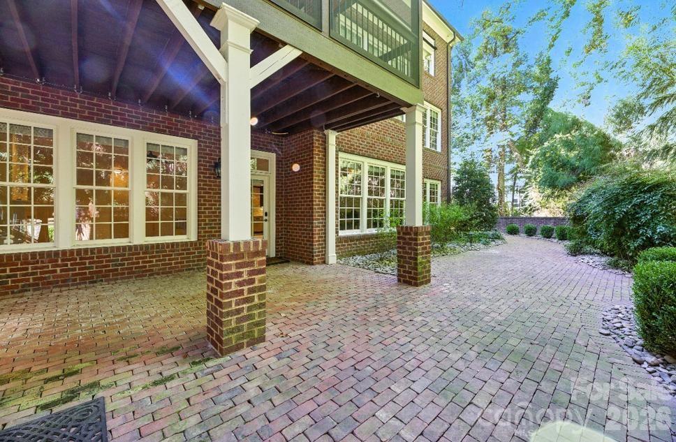 8928 Heydon Hall Circle — Charlotte