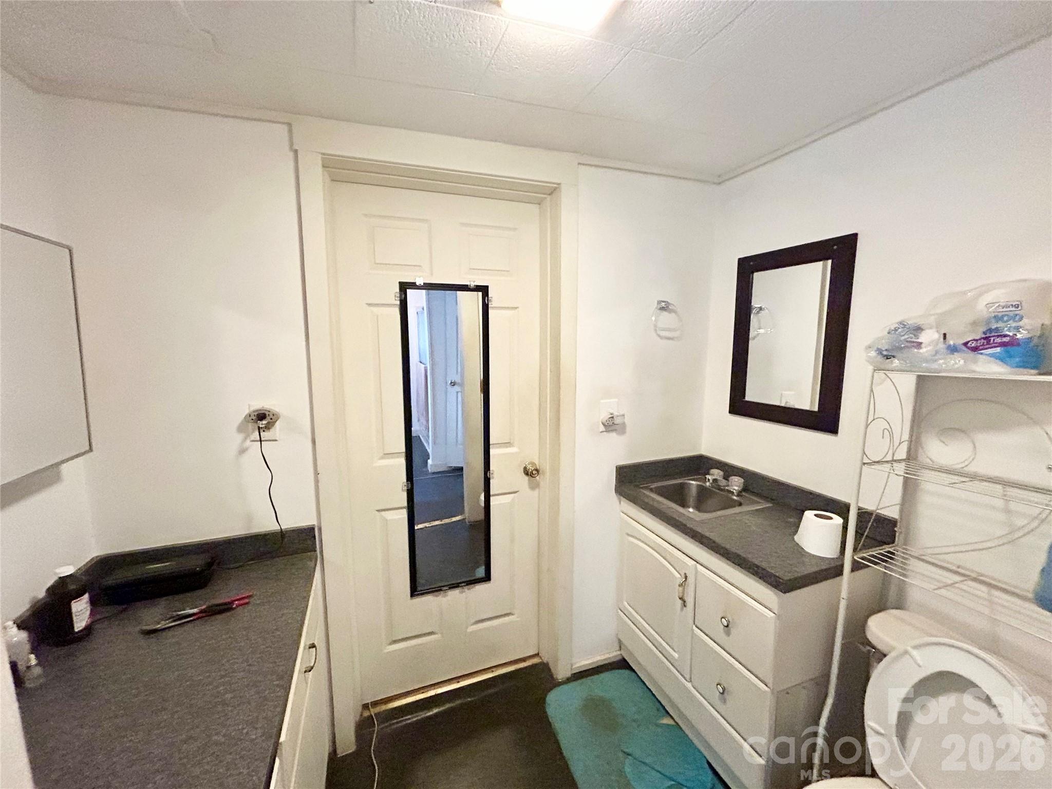 345 S Pea Ridge Road — Mooresboro