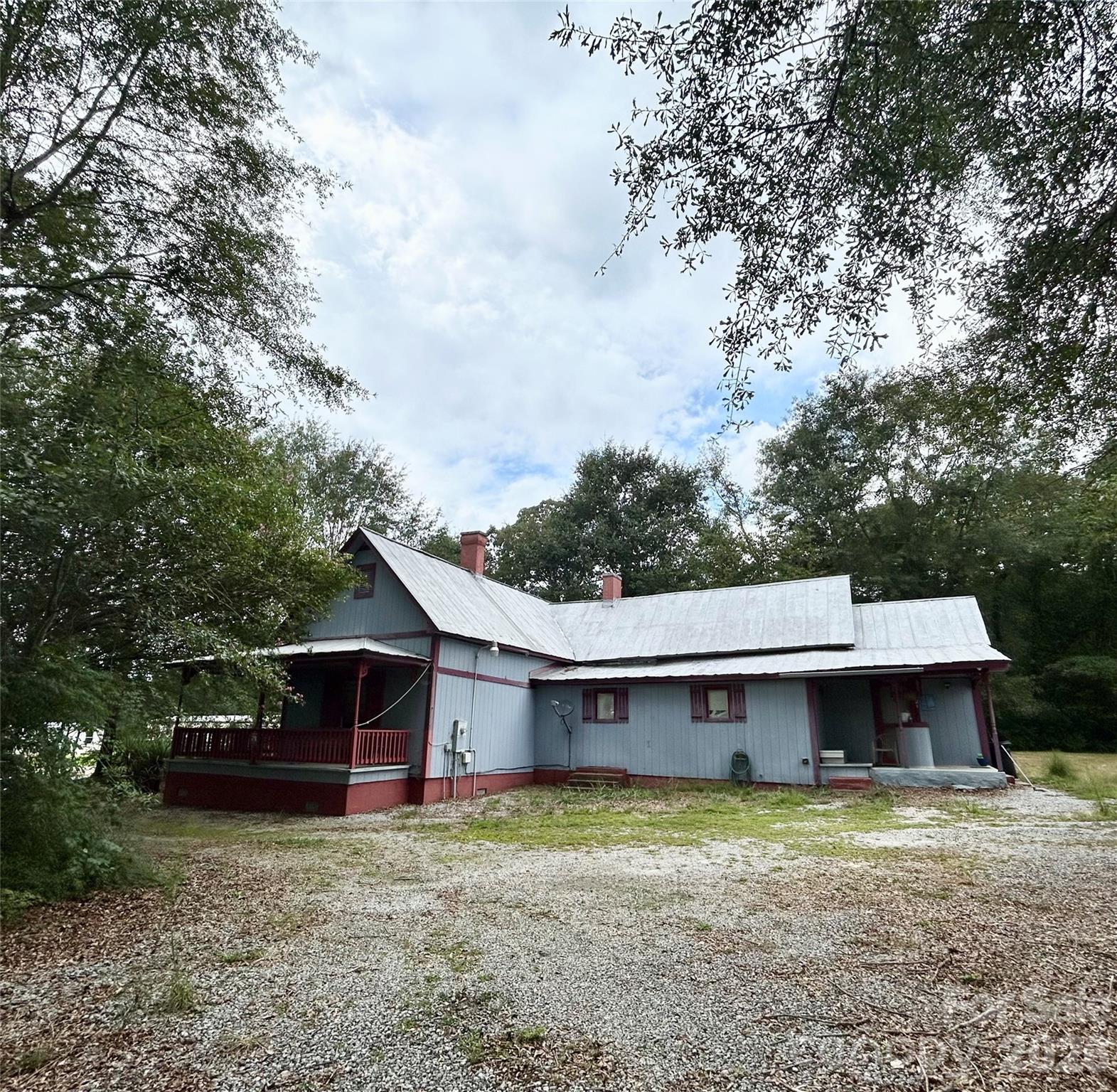 345 S Pea Ridge Road — Mooresboro