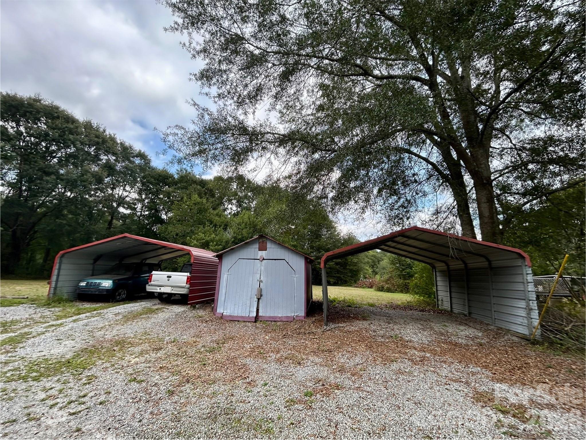 345 S Pea Ridge Road — Mooresboro