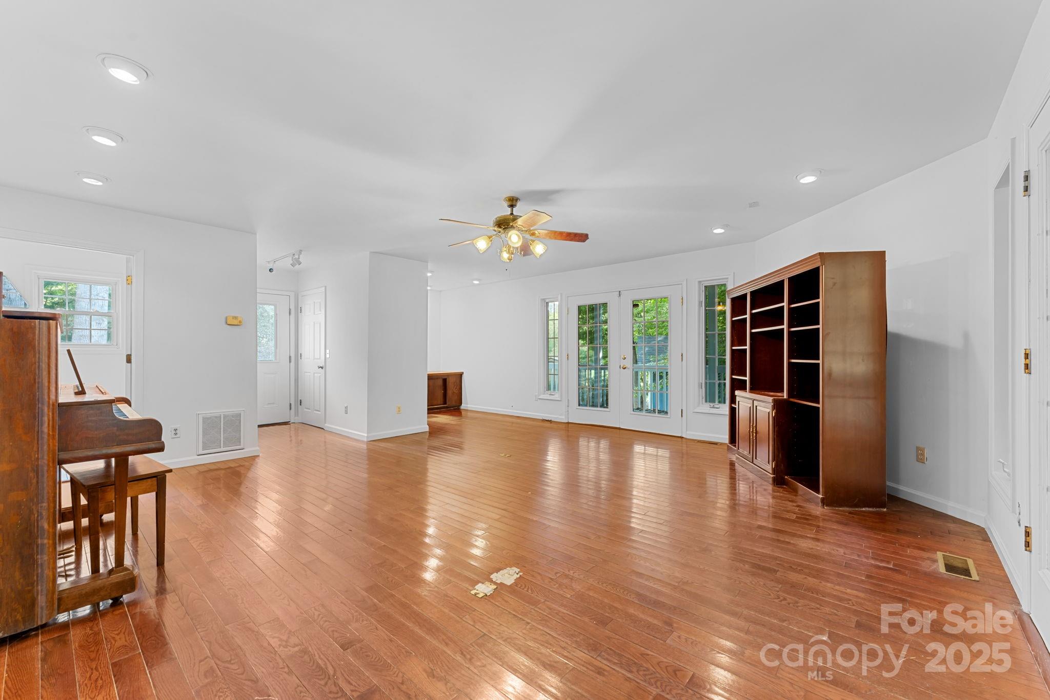 90 Wilds Cove Road — Franklin