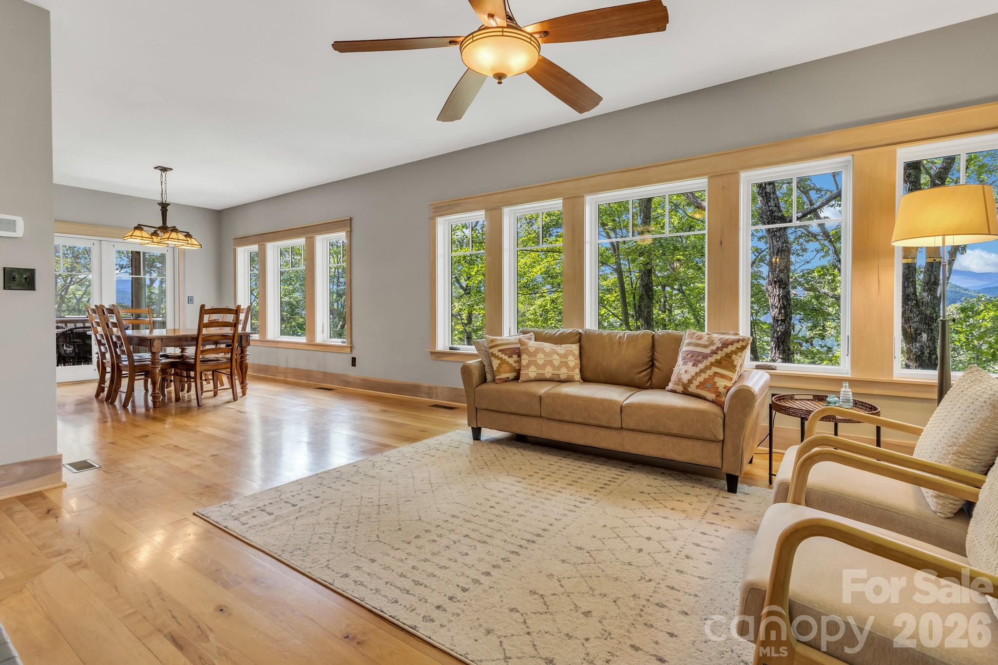 875 Creston Drive — Black Mountain