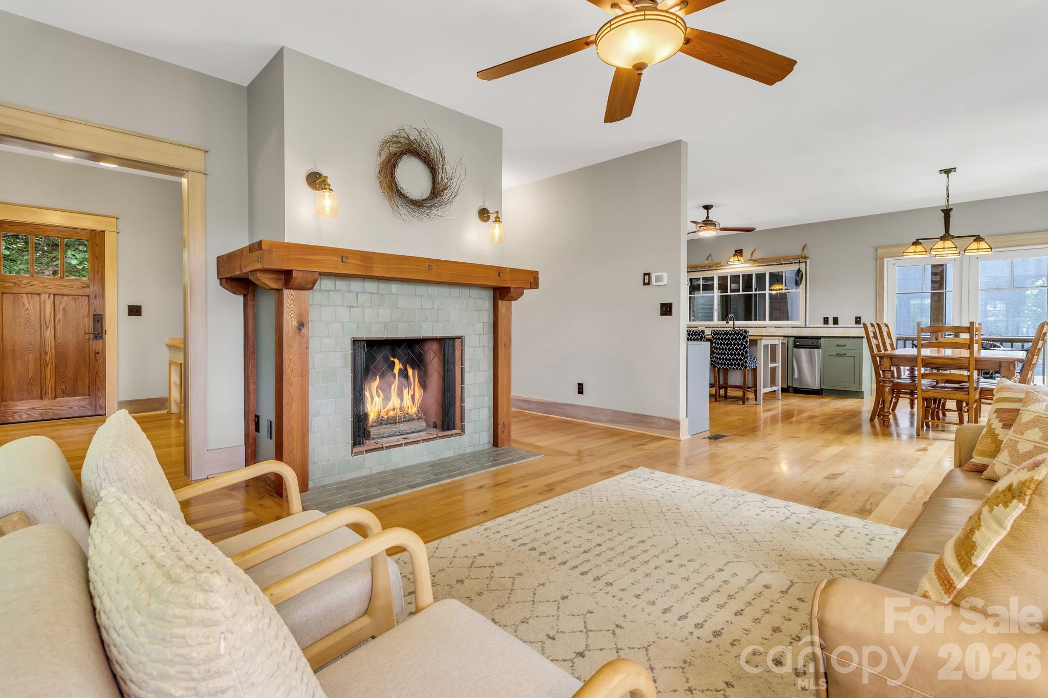 875 Creston Drive — Black Mountain