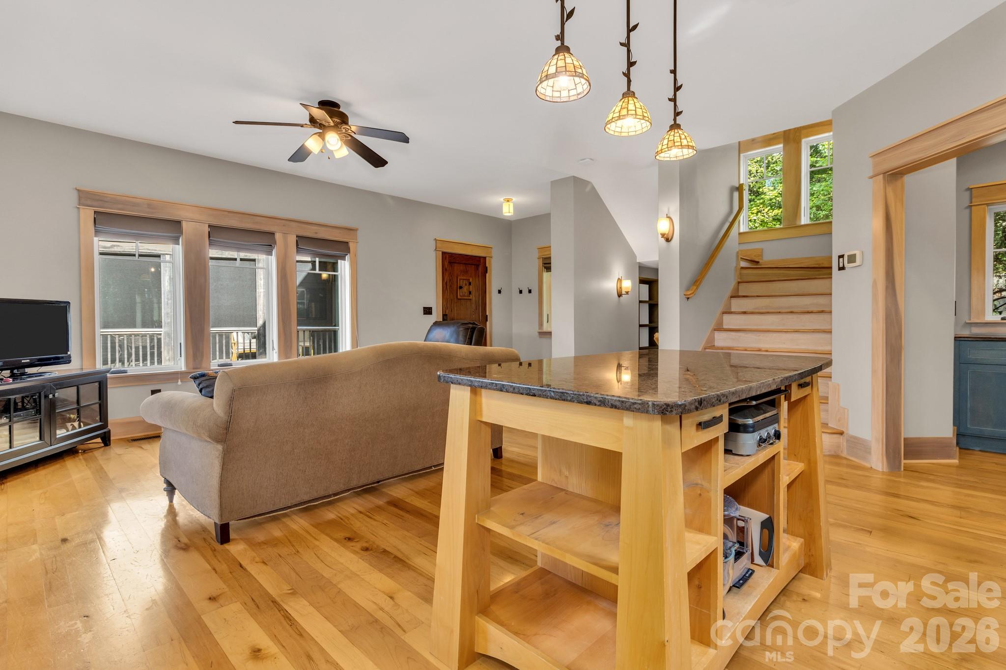 875 Creston Drive — Black Mountain