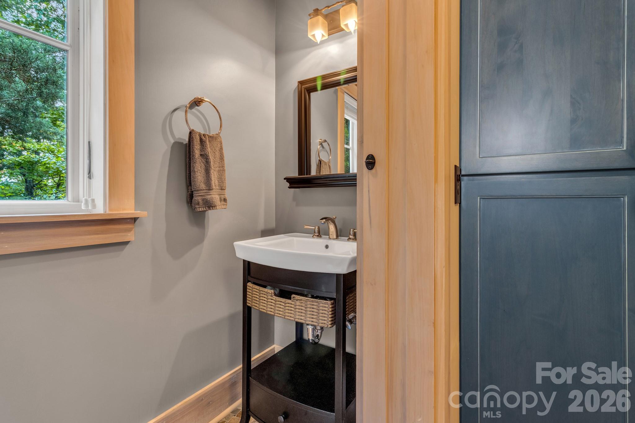 875 Creston Drive — Black Mountain