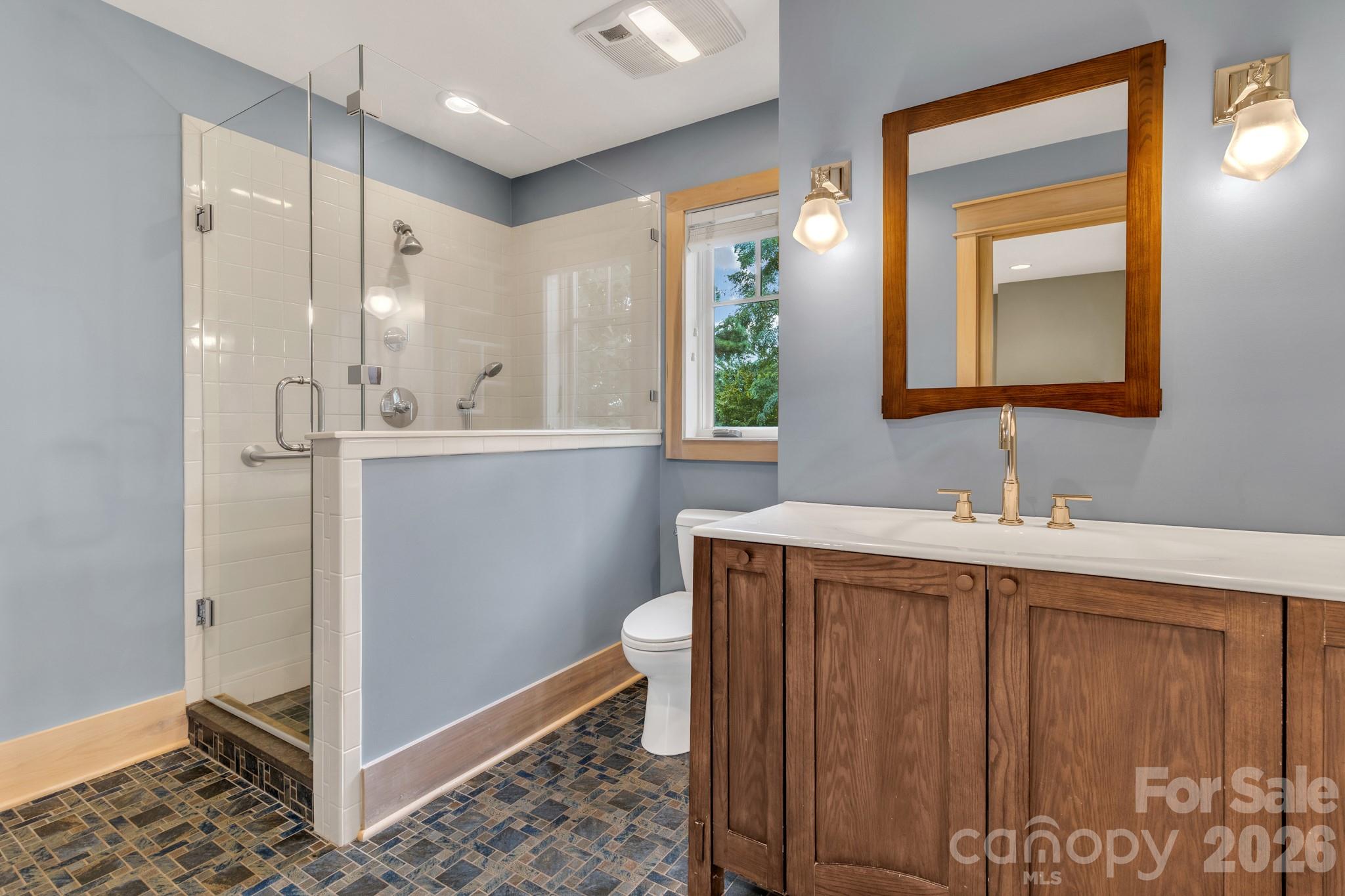 875 Creston Drive — Black Mountain