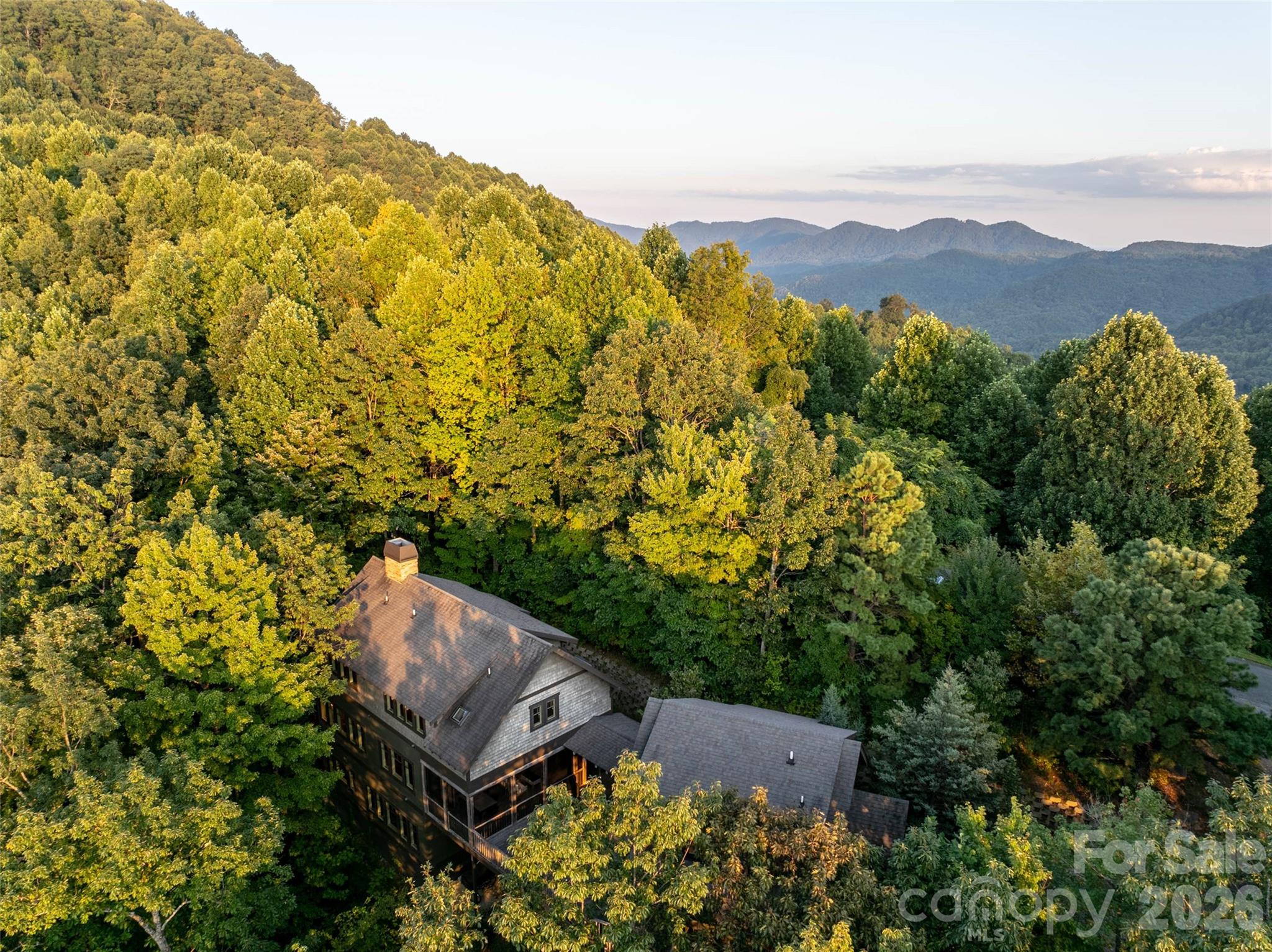 875 Creston Drive — Black Mountain