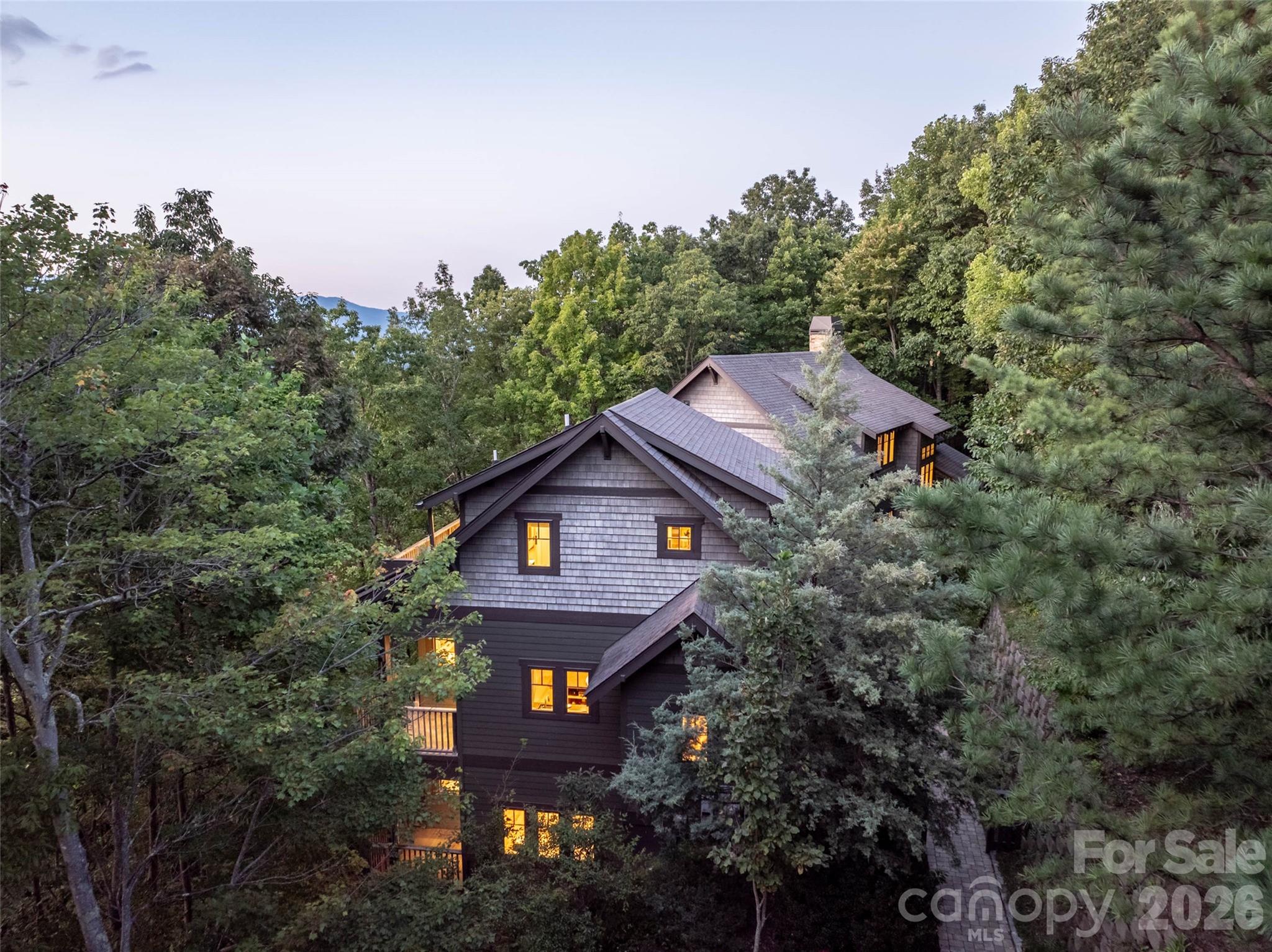 875 Creston Drive — Black Mountain
