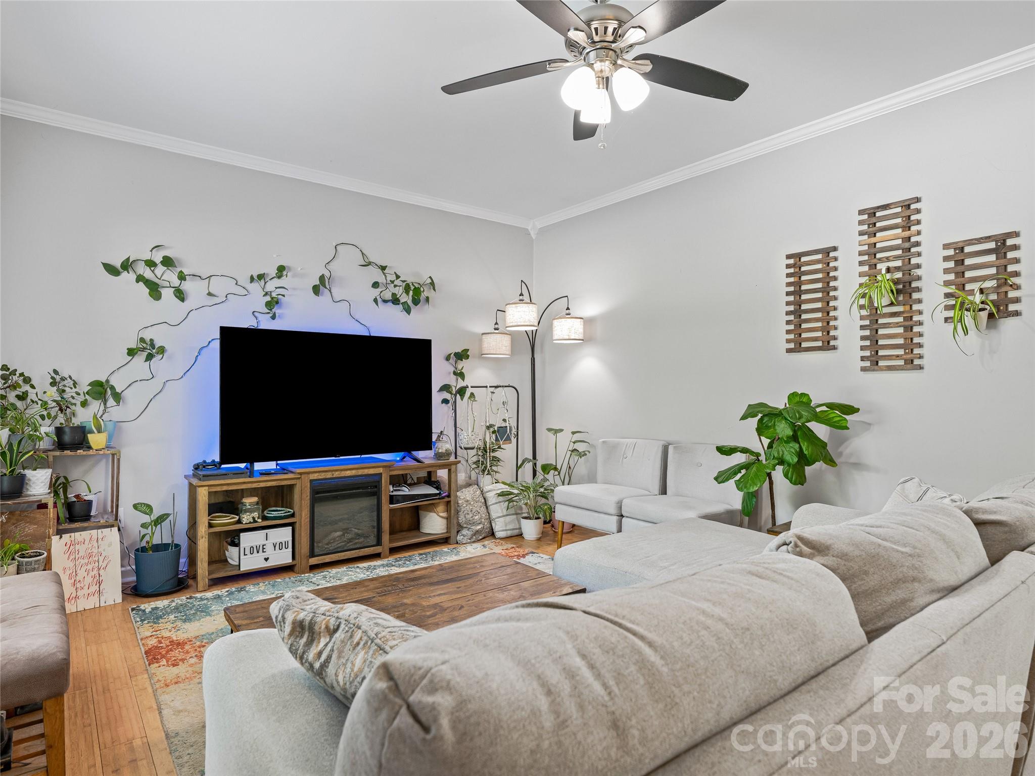 404 Villas Court — Asheville