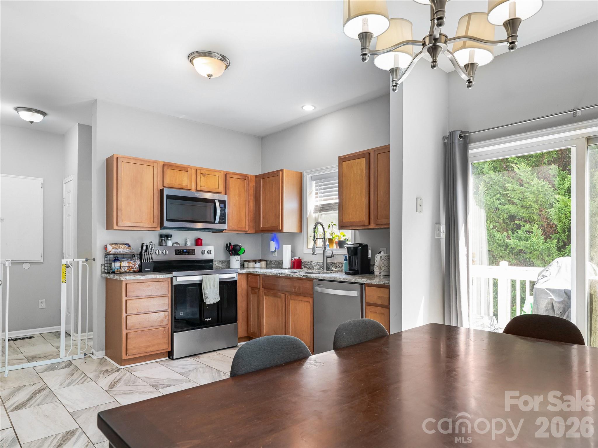 404 Villas Court — Asheville