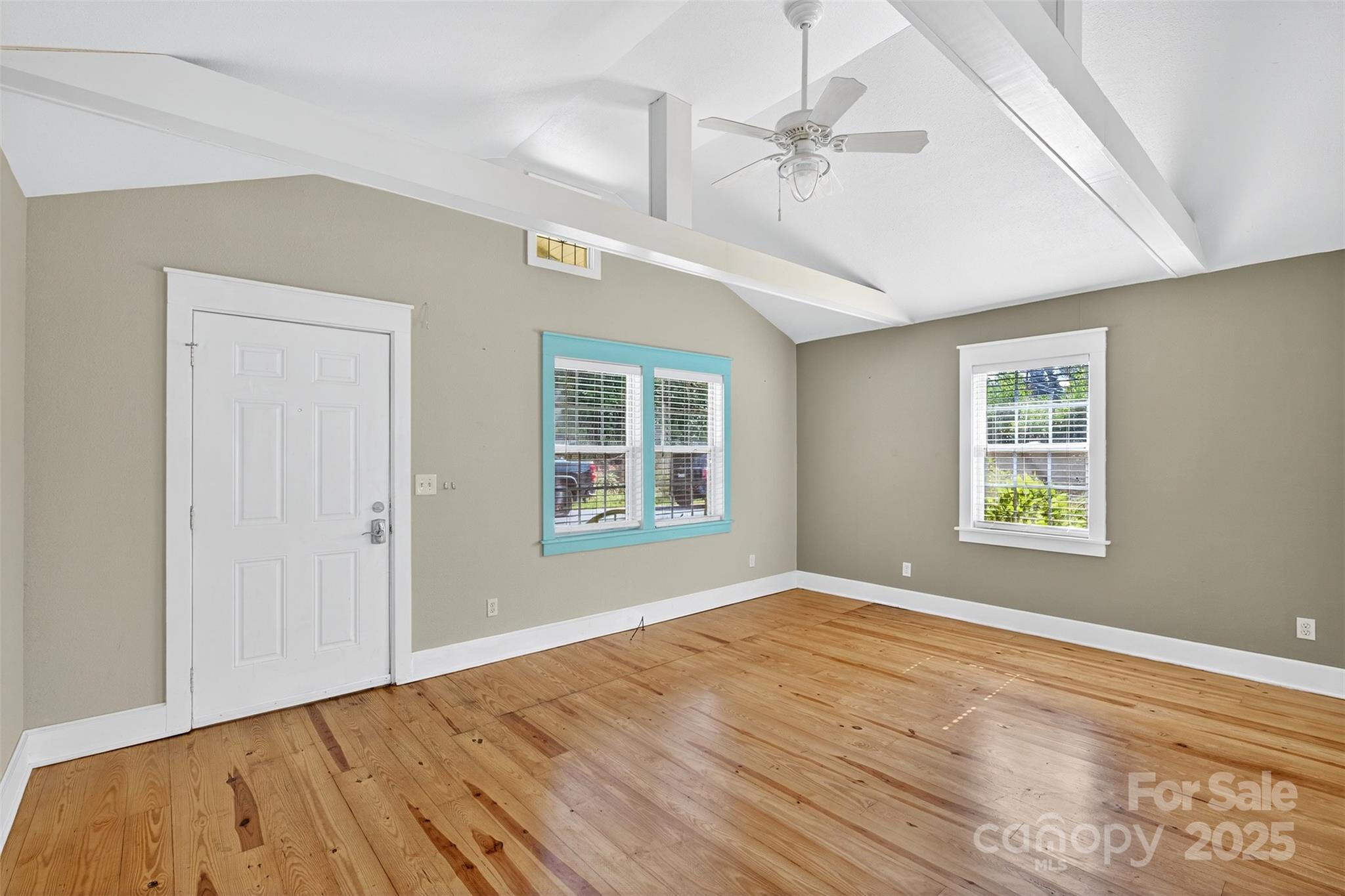 160 E Howard Street — Tryon