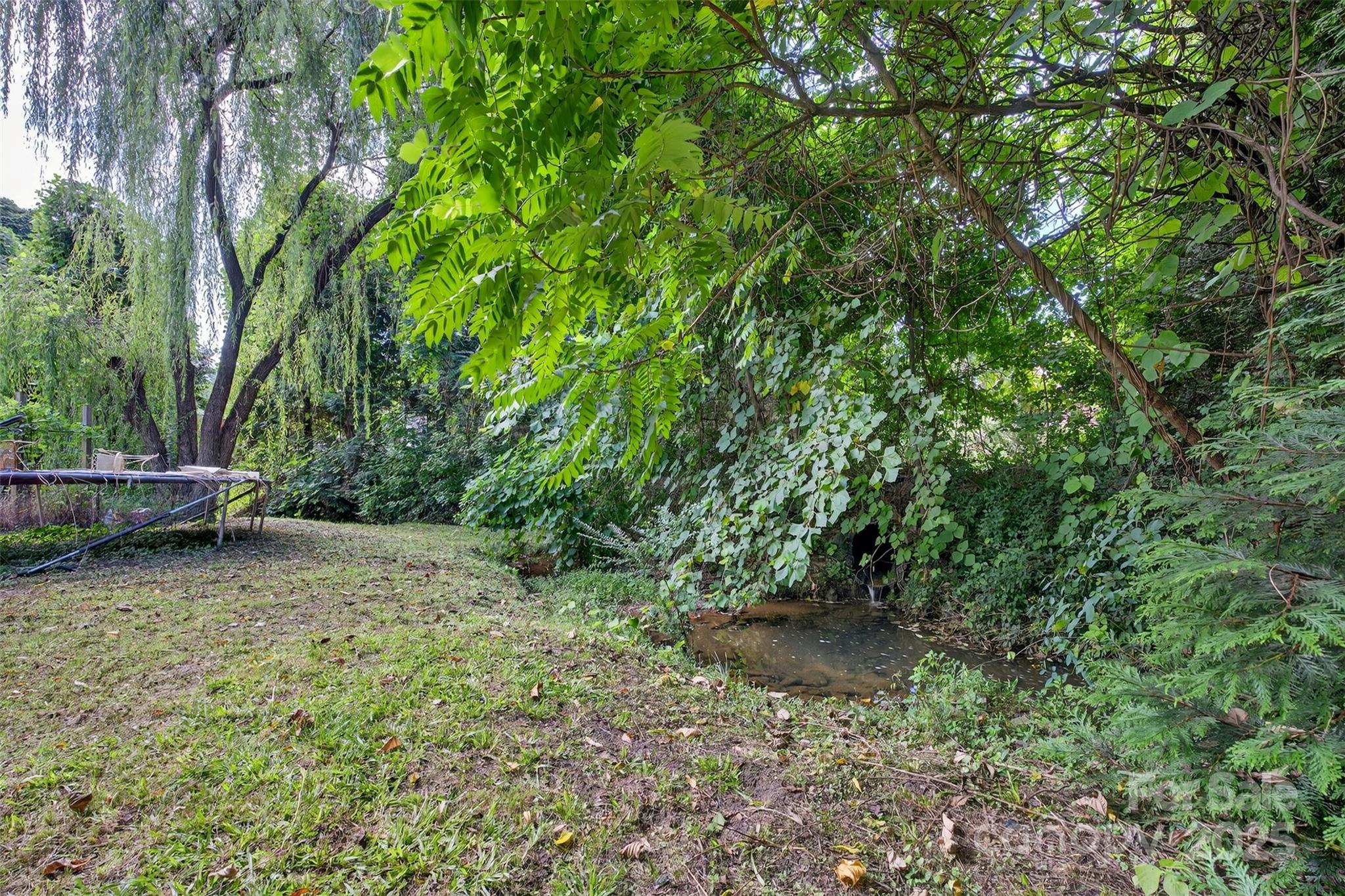 160 E Howard Street — Tryon