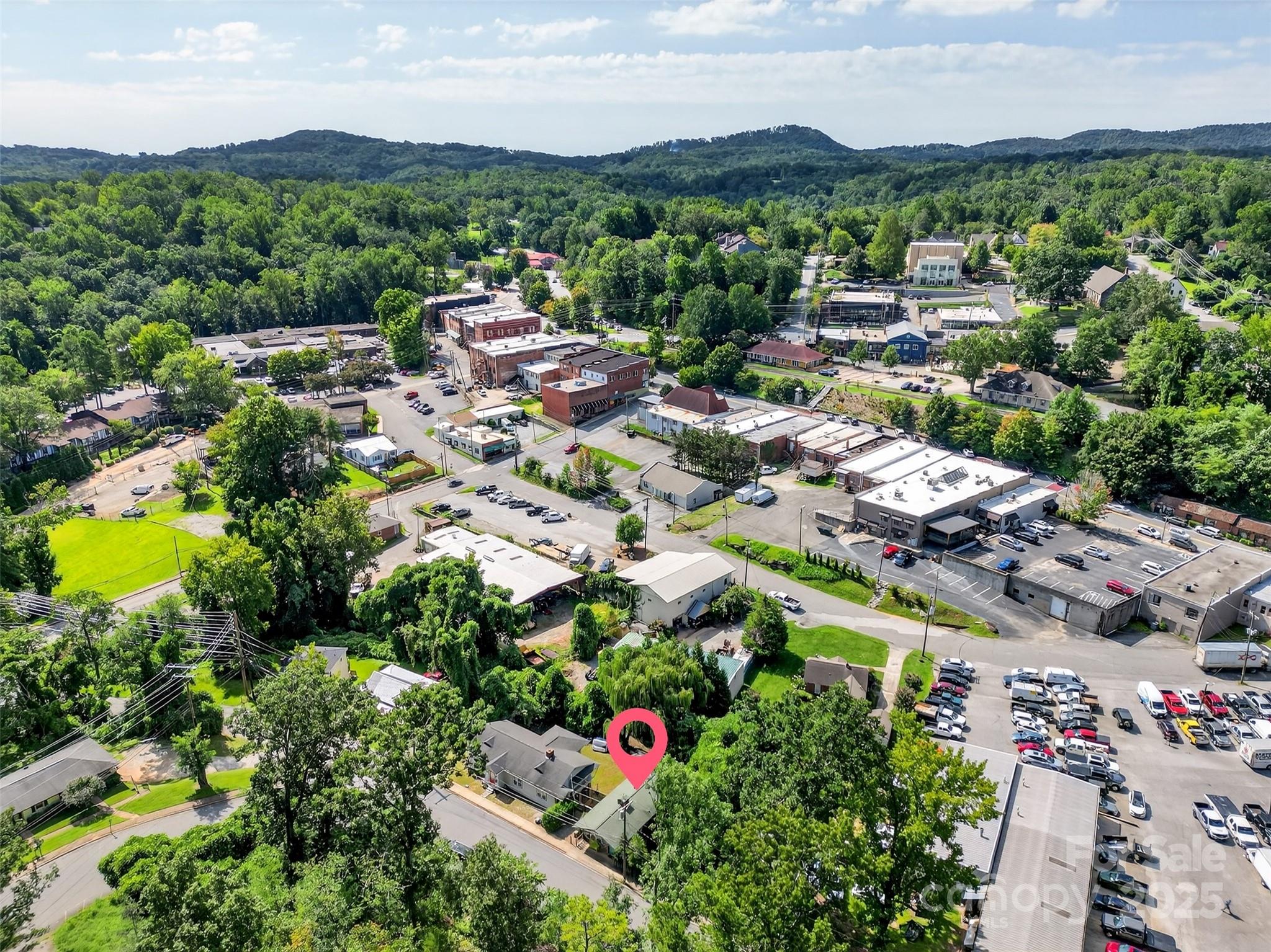 160 E Howard Street — Tryon