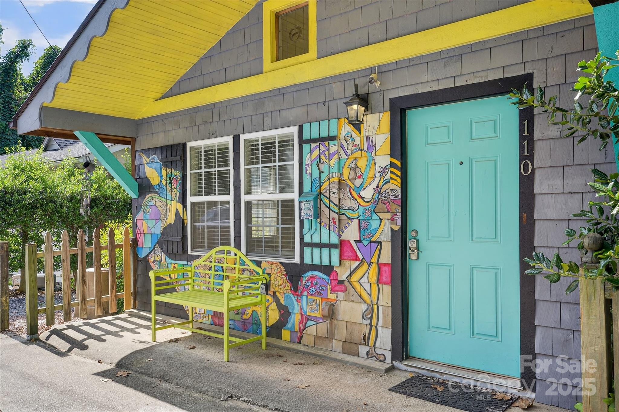 160 E Howard Street — Tryon
