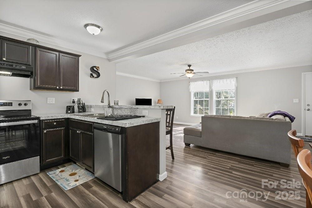 402 Shiloh Road — Statesville