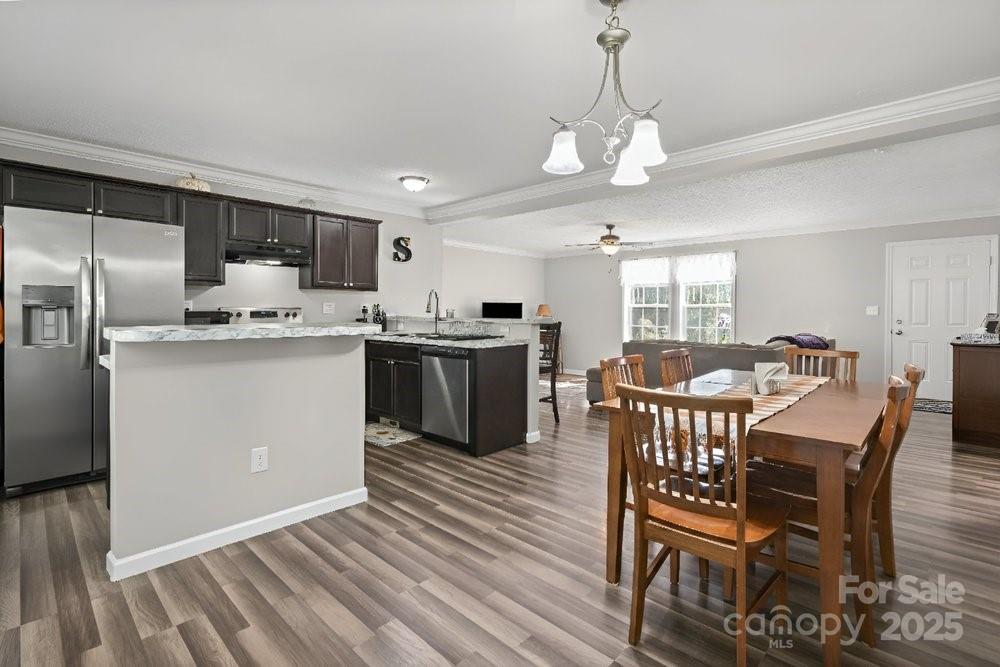 402 Shiloh Road — Statesville