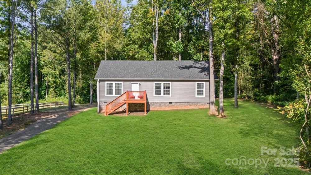 402 Shiloh Road — Statesville