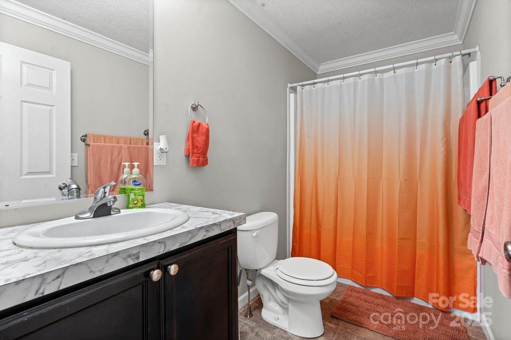 402 Shiloh Road — Statesville