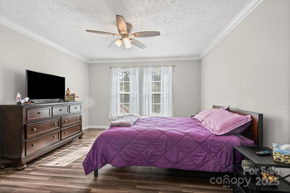 402 Shiloh Road — Statesville