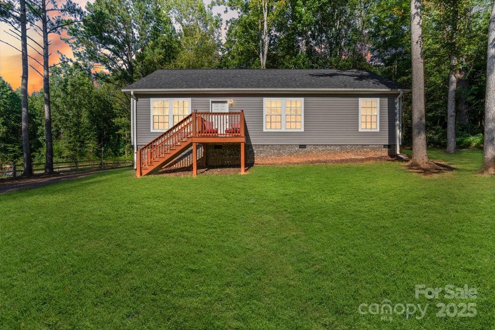 402 Shiloh Road — Statesville