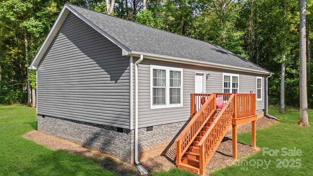 402 Shiloh Road — Statesville