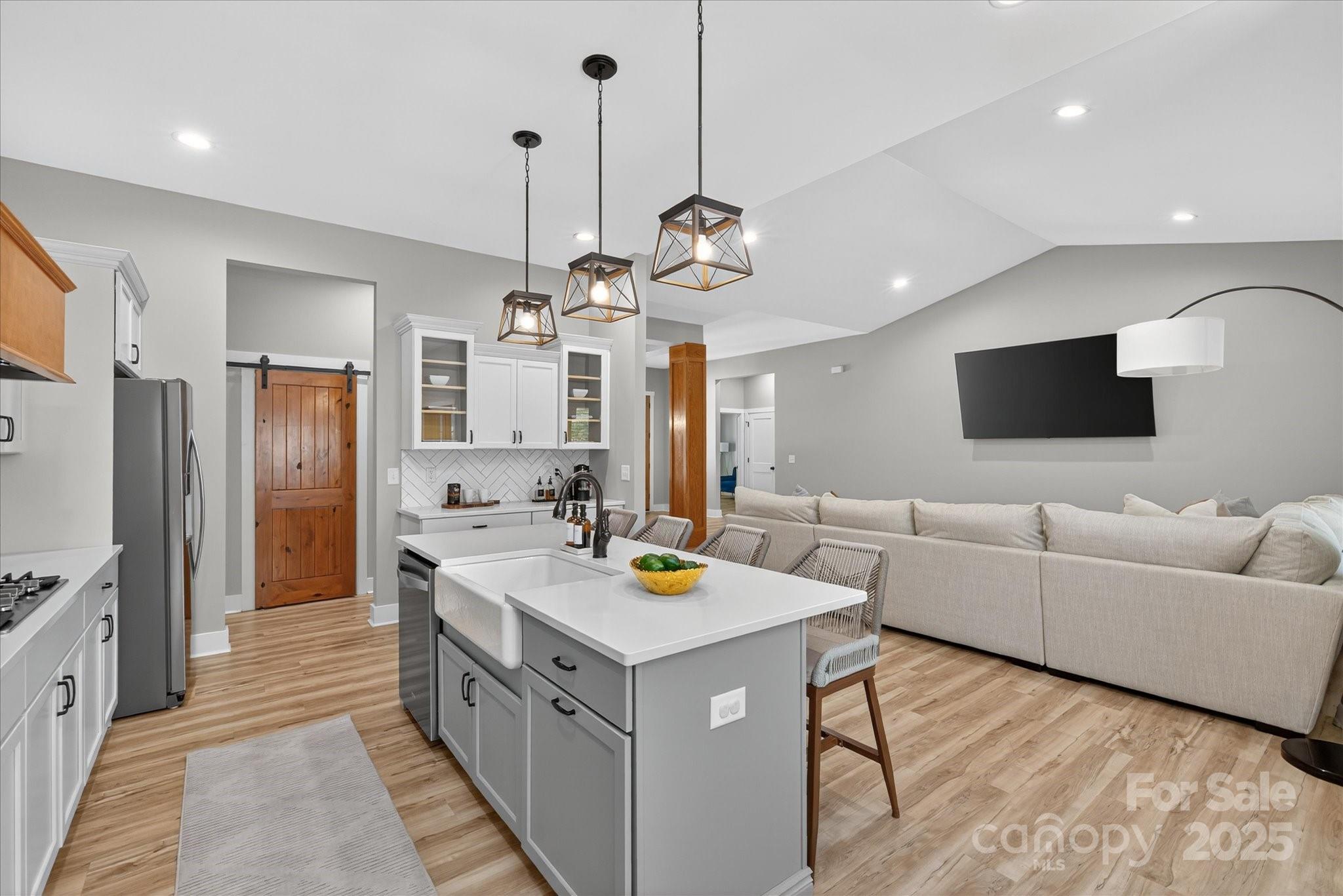 997 S Skyland Drive — Mount Pleasant