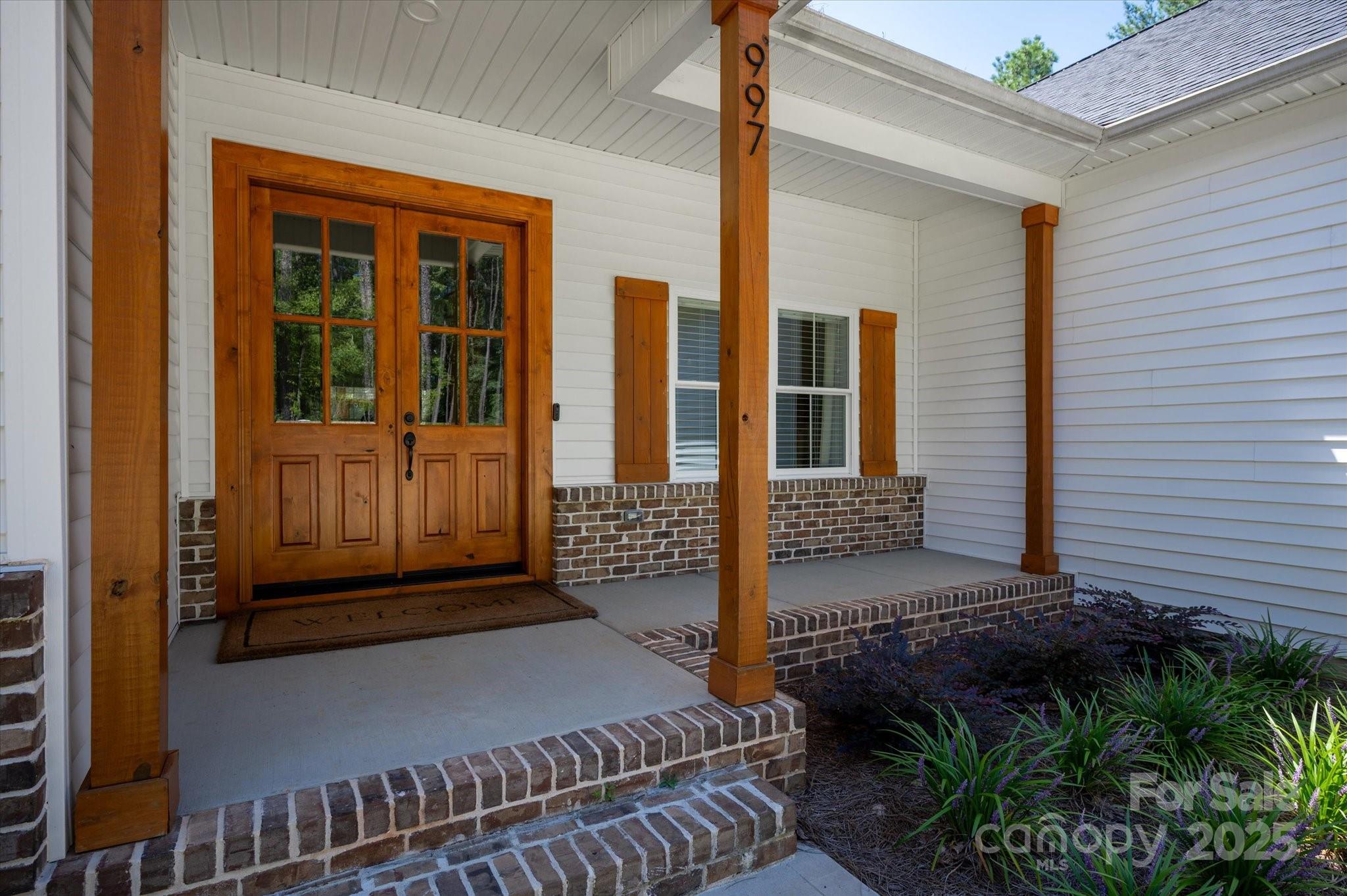997 S Skyland Drive — Mount Pleasant