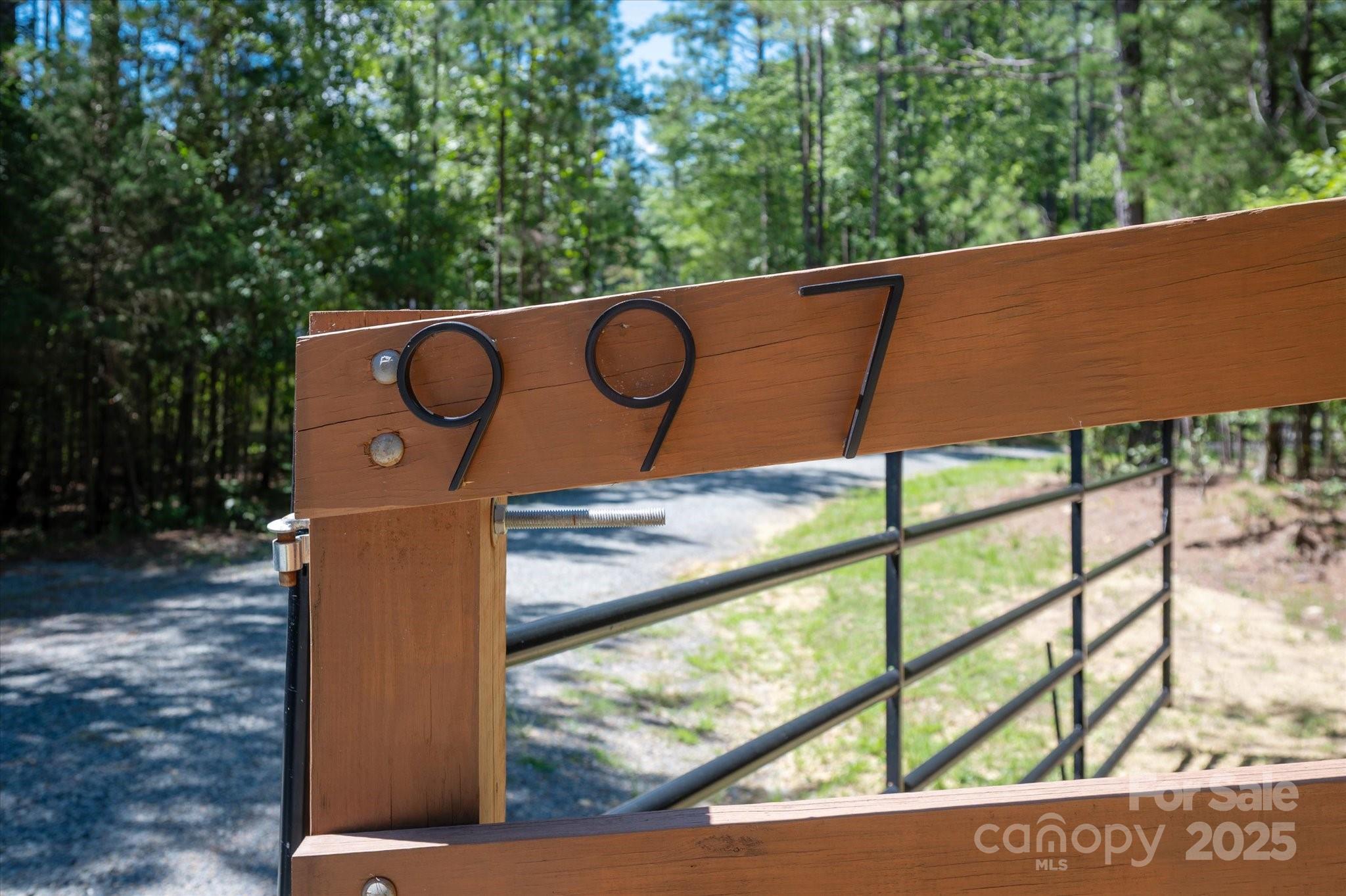 997 S Skyland Drive — Mount Pleasant