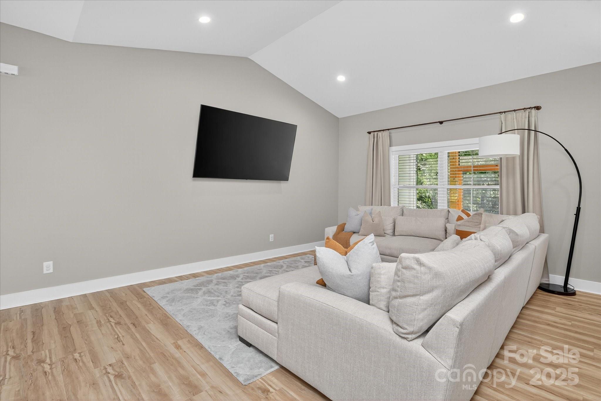 997 S Skyland Drive — Mount Pleasant