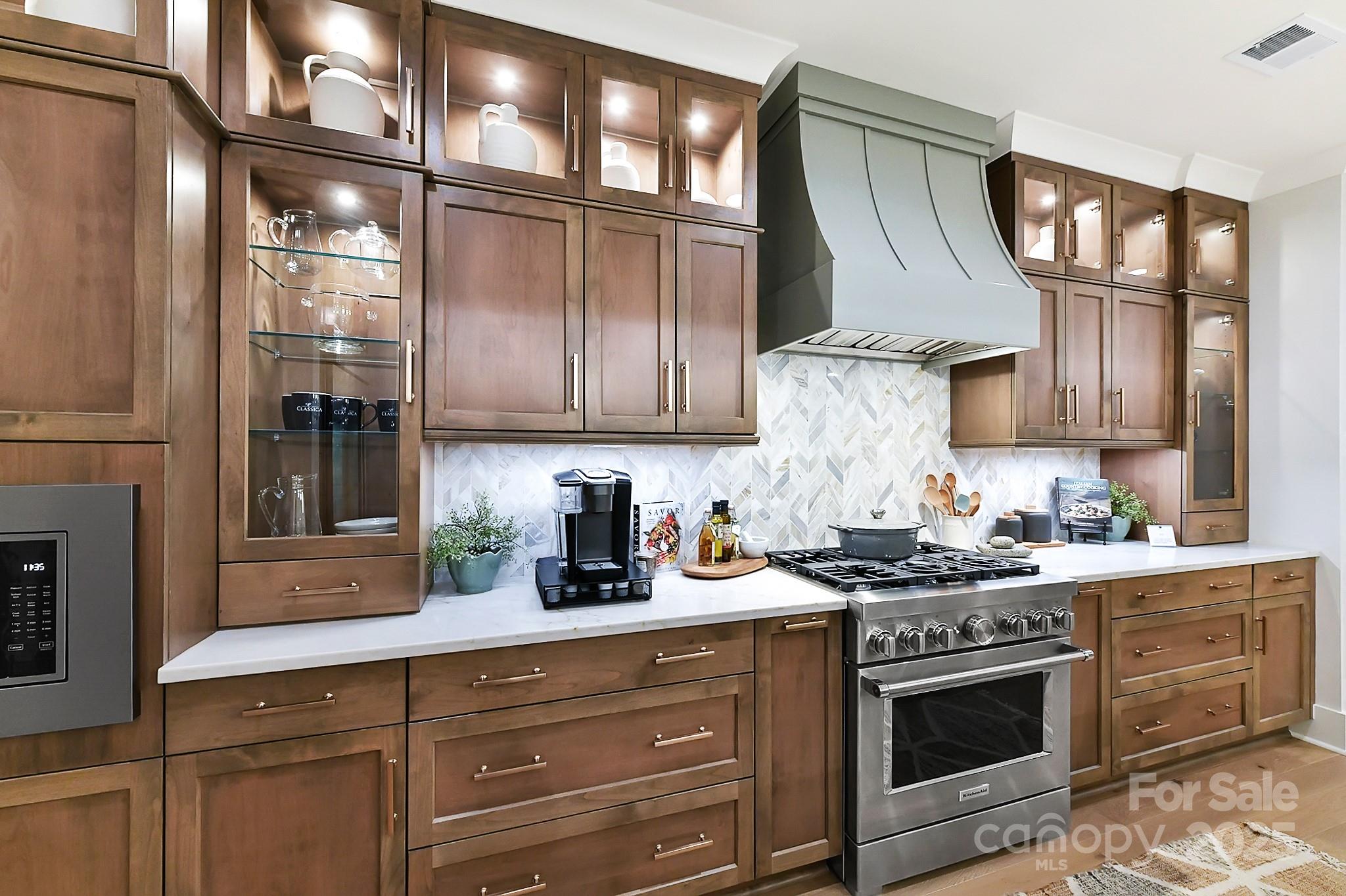 305 Weddington Grove Lane — Weddington