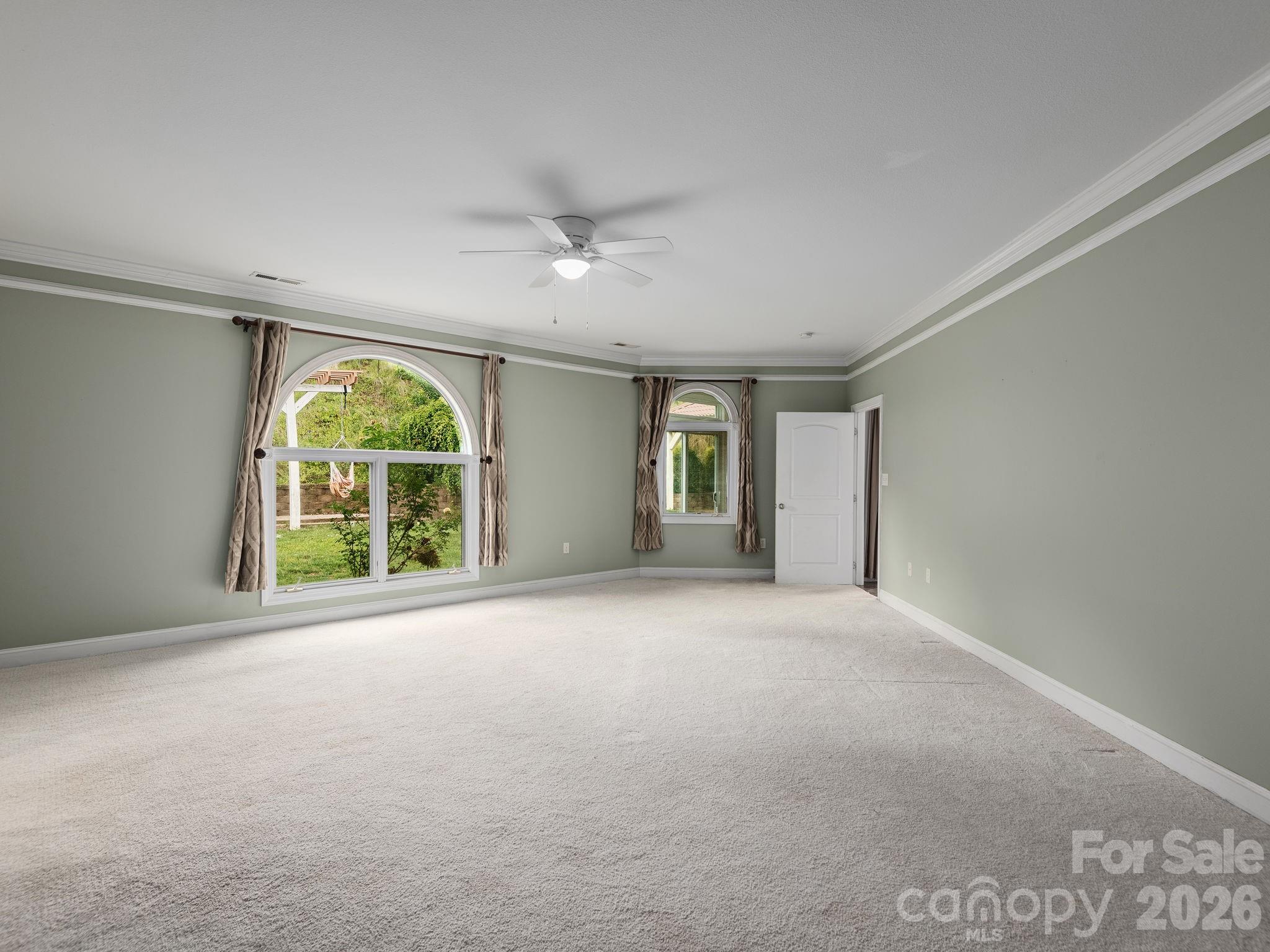 39 Pacifico Drive — Asheville