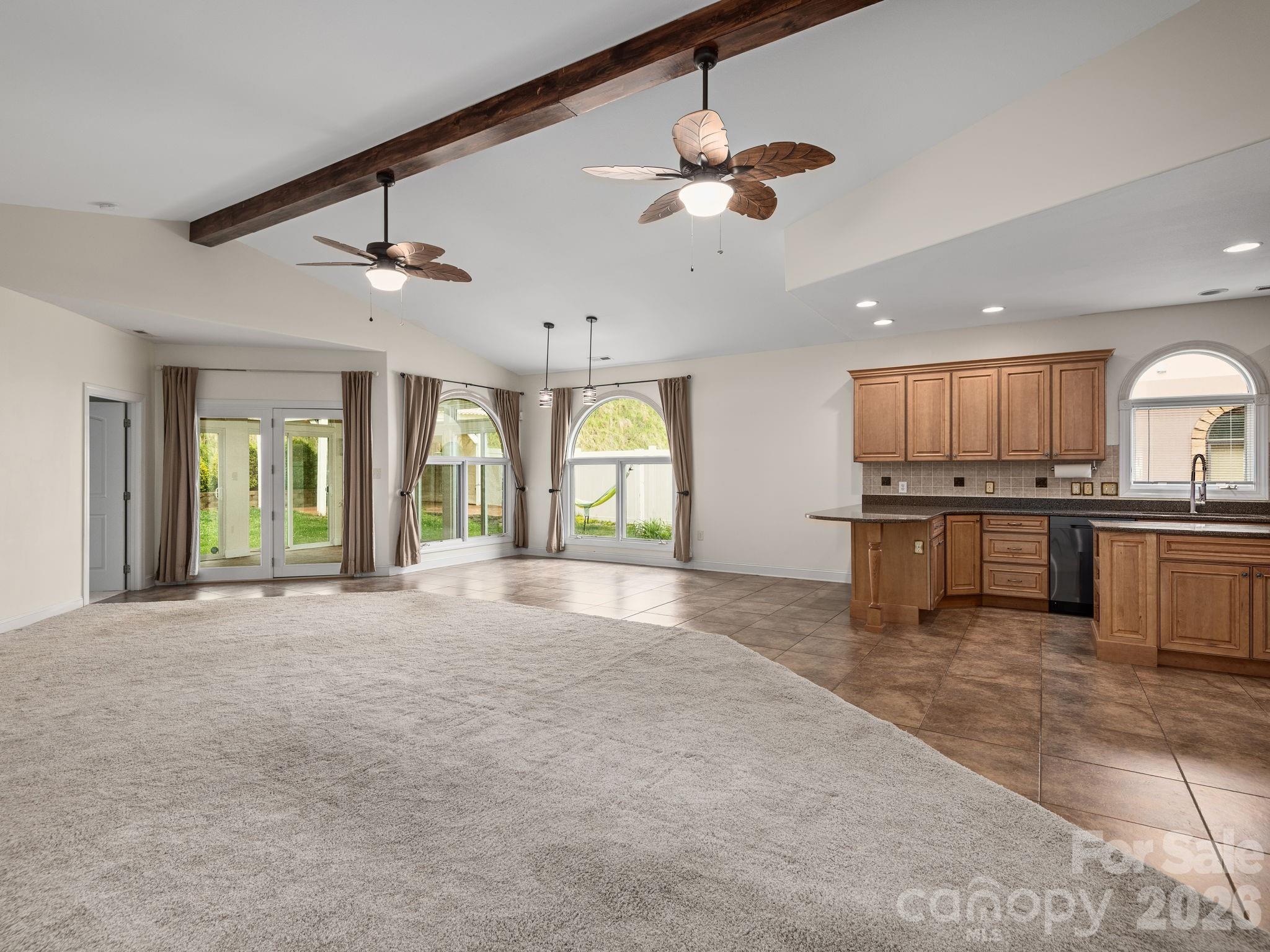 39 Pacifico Drive — Asheville