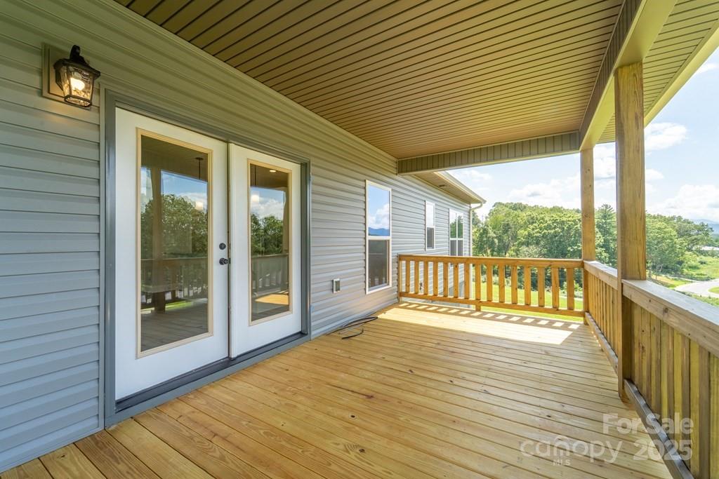 381 Scenic Ridge Circle — Franklin