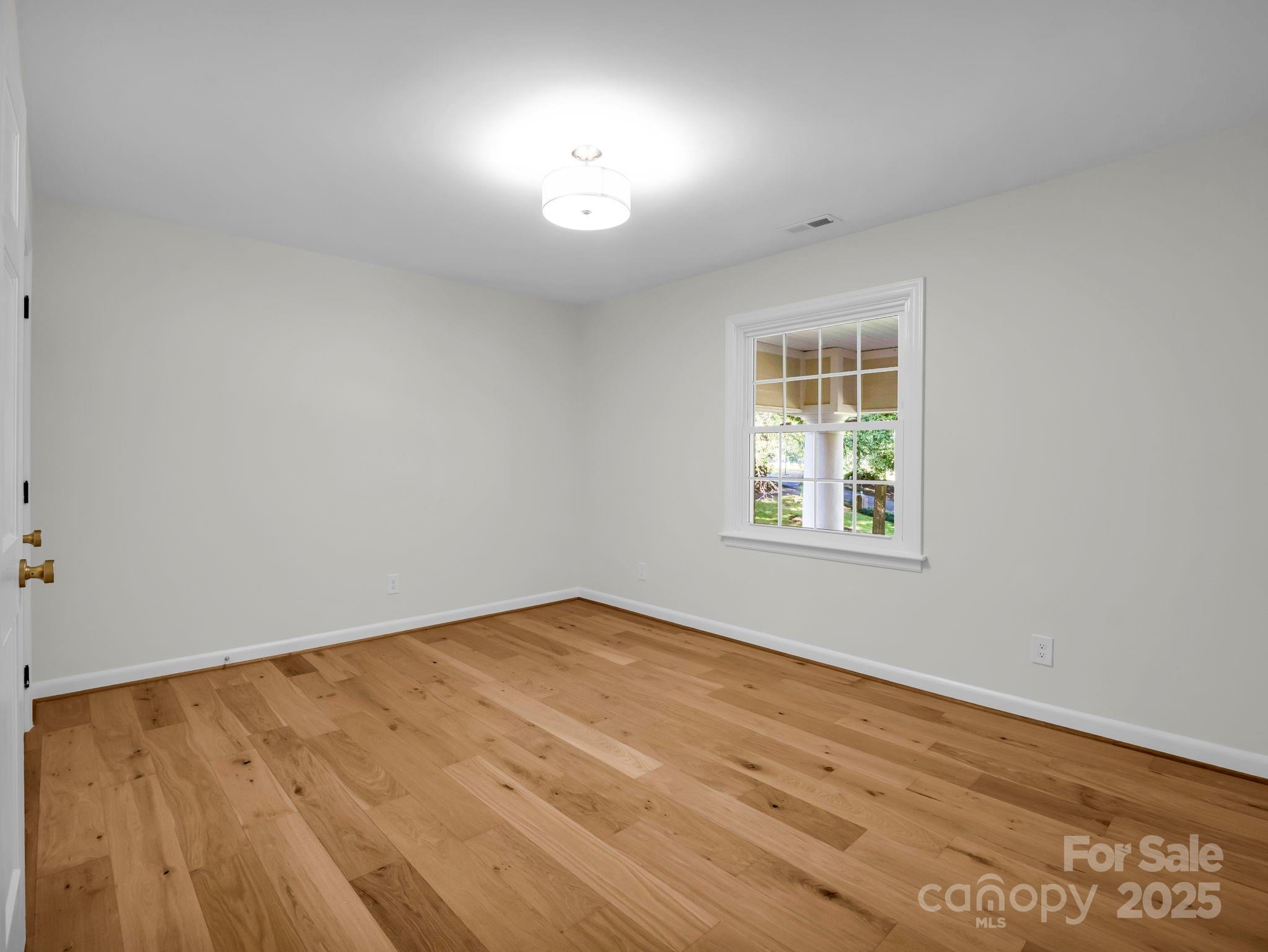 320 Country Club Acres None — Shelby