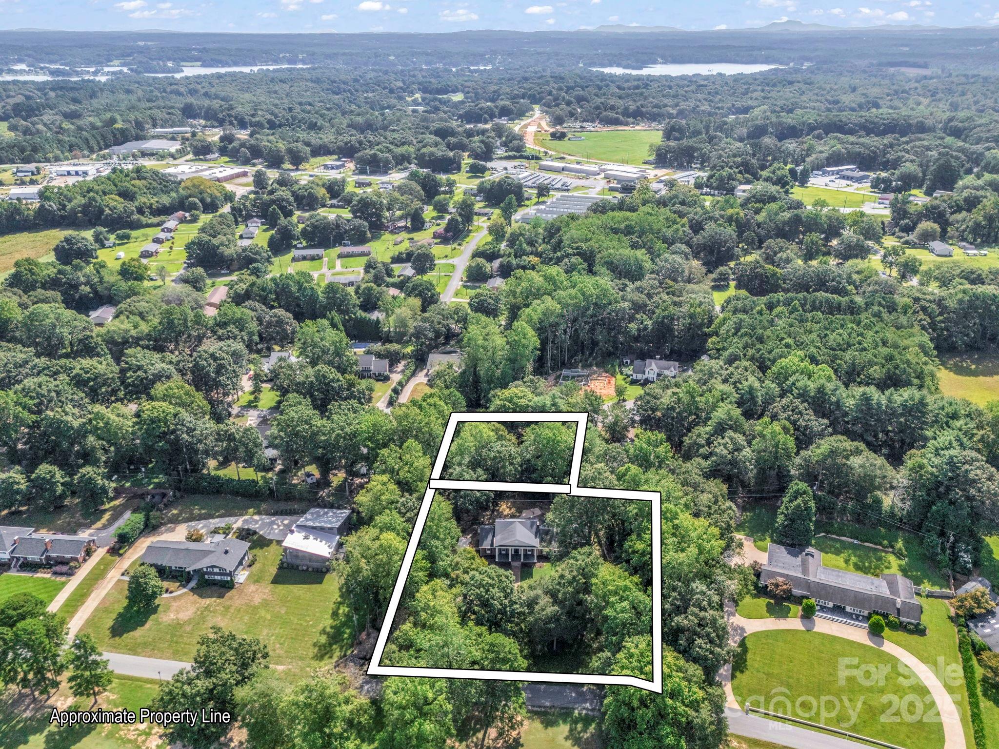 320 Country Club Acres None — Shelby