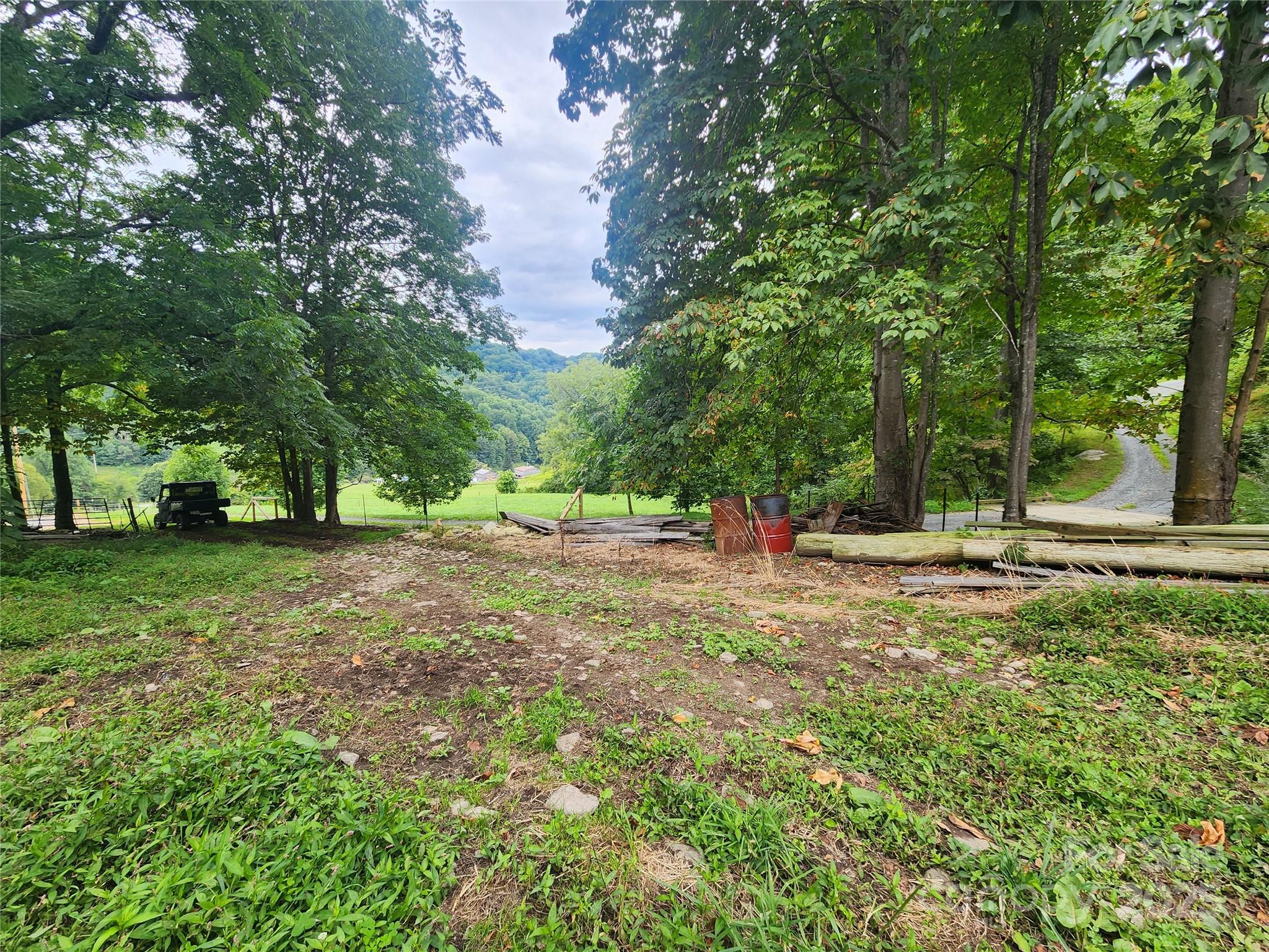 1925 S Fork Road — Marshall
