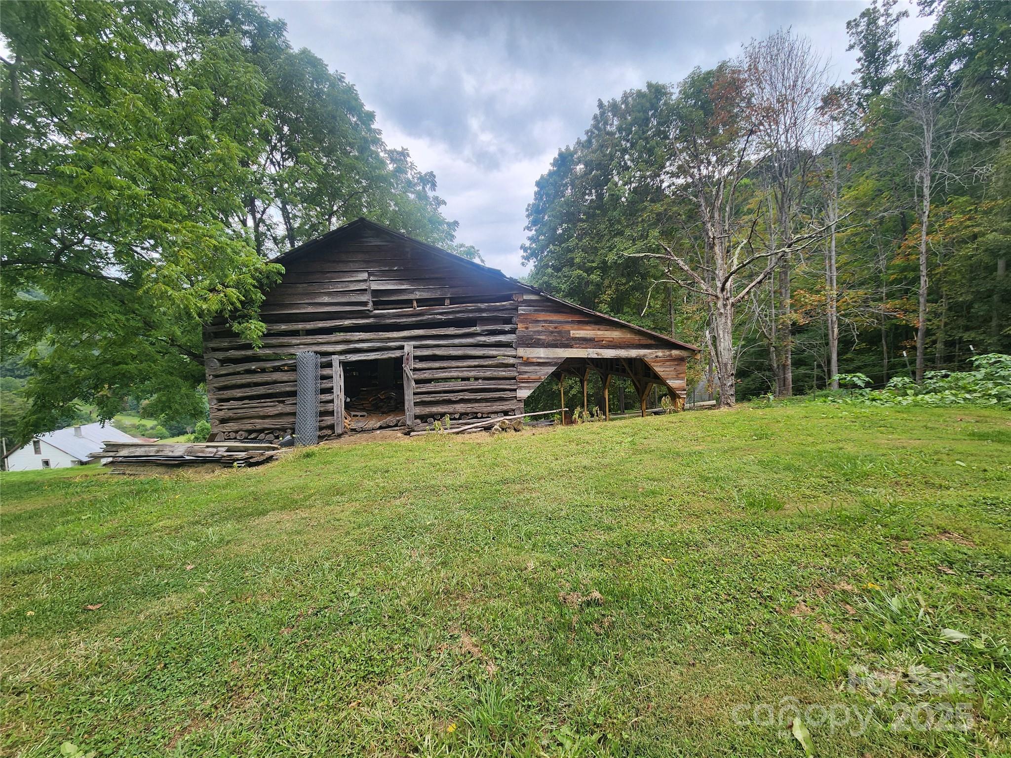 1925 S Fork Road — Marshall