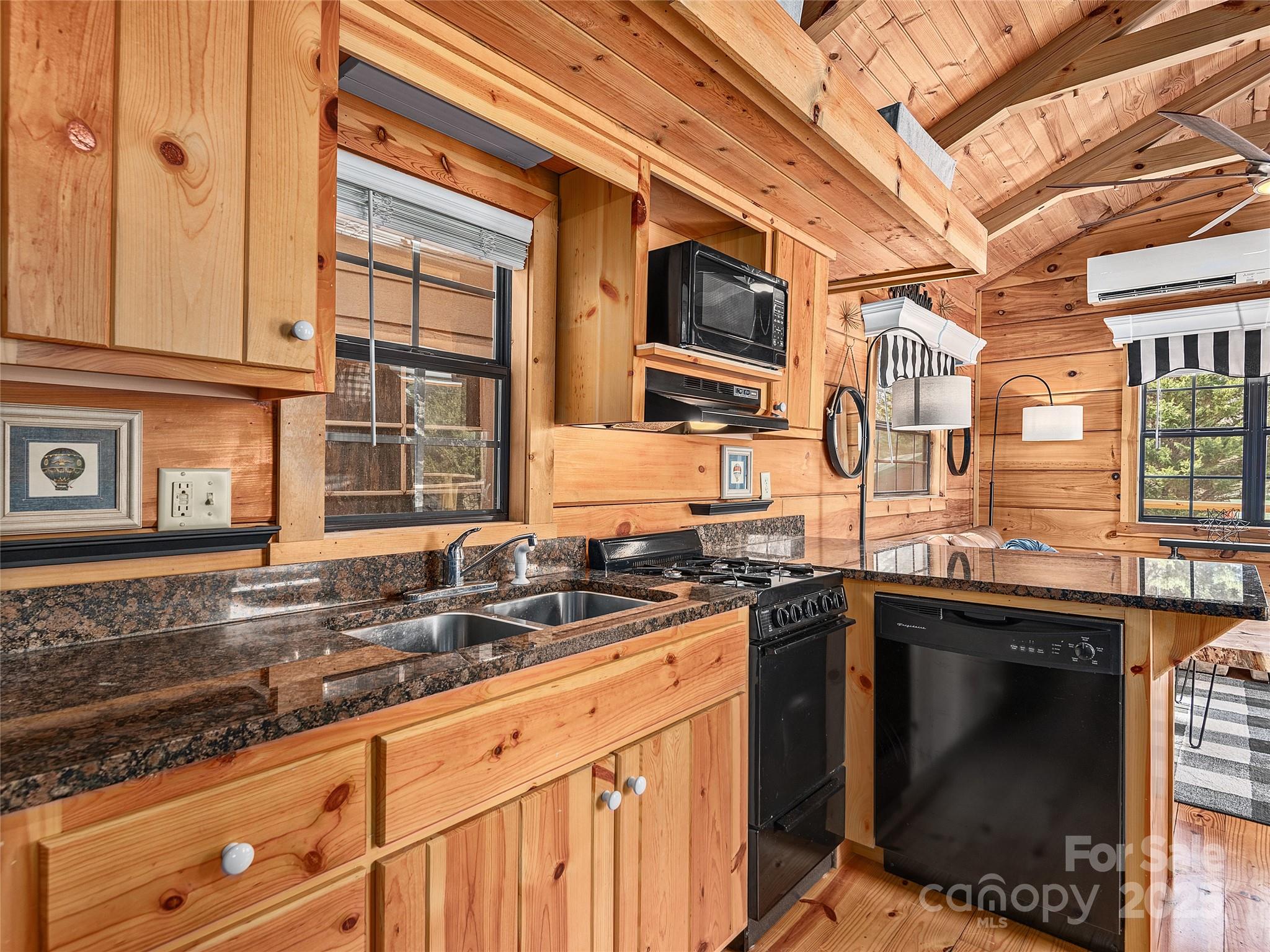 30 Boulder Drive #1 — Lake Toxaway