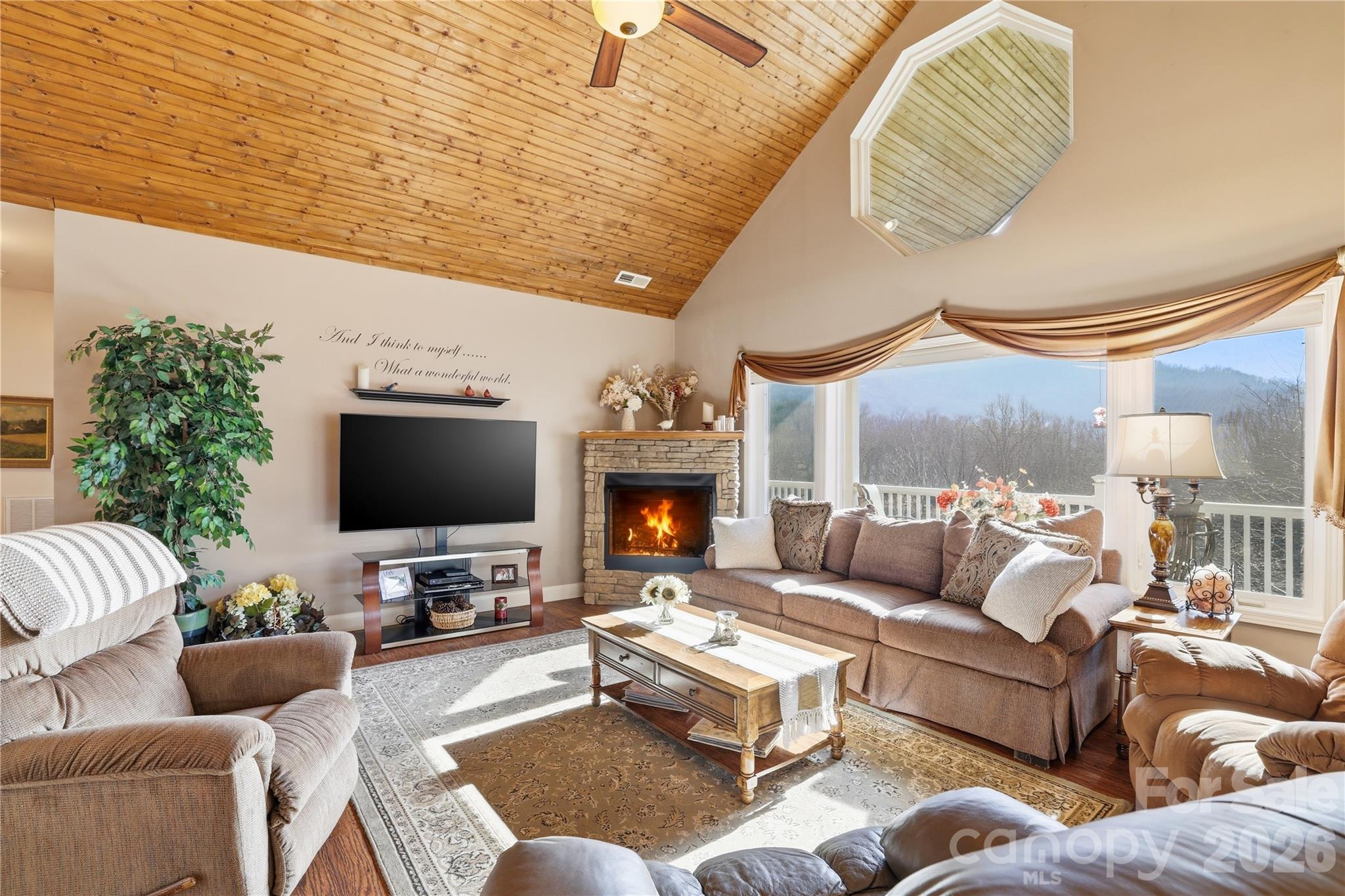 140 Debbie Loop — Waynesville