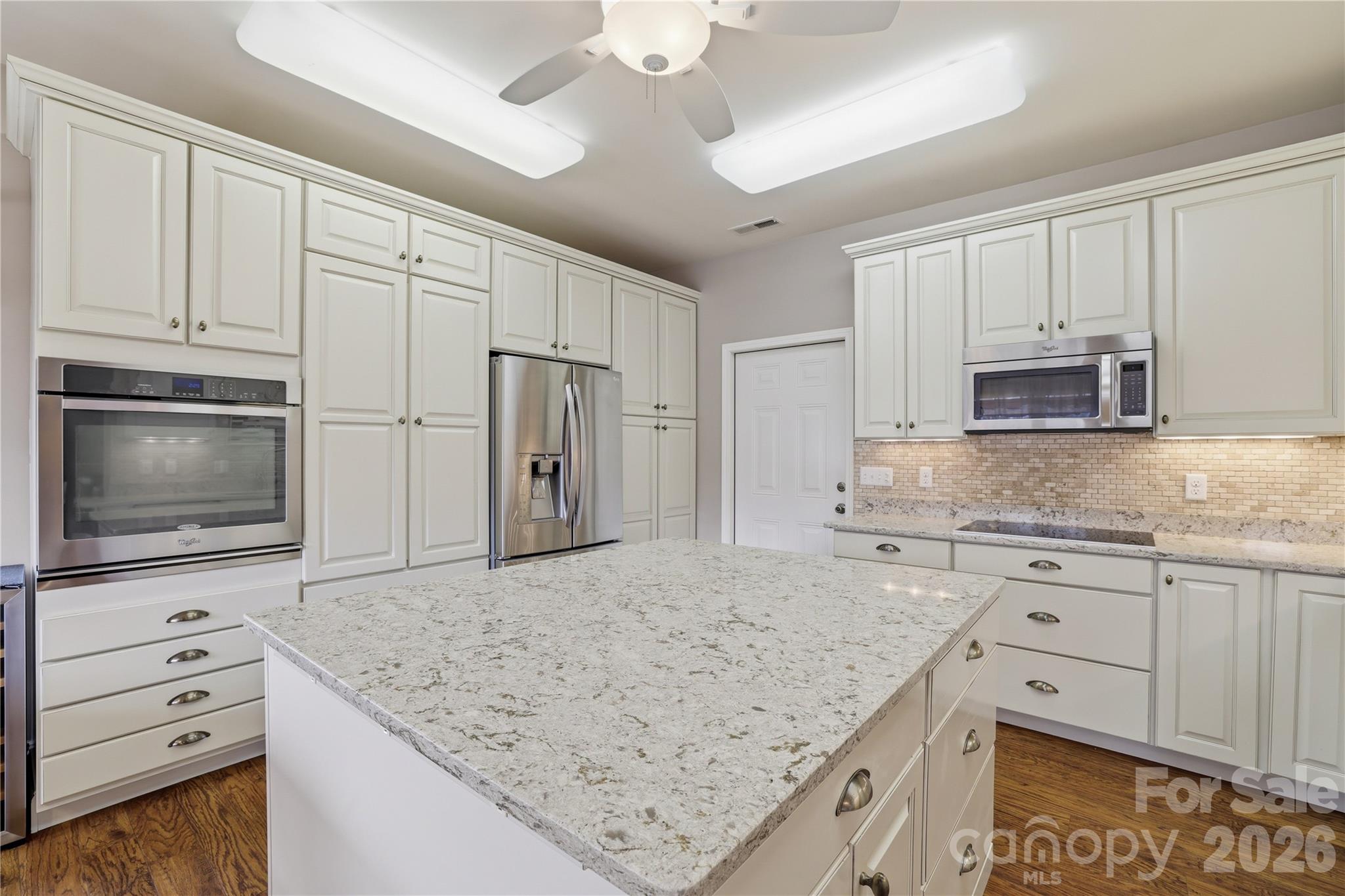 140 Debbie Loop — Waynesville
