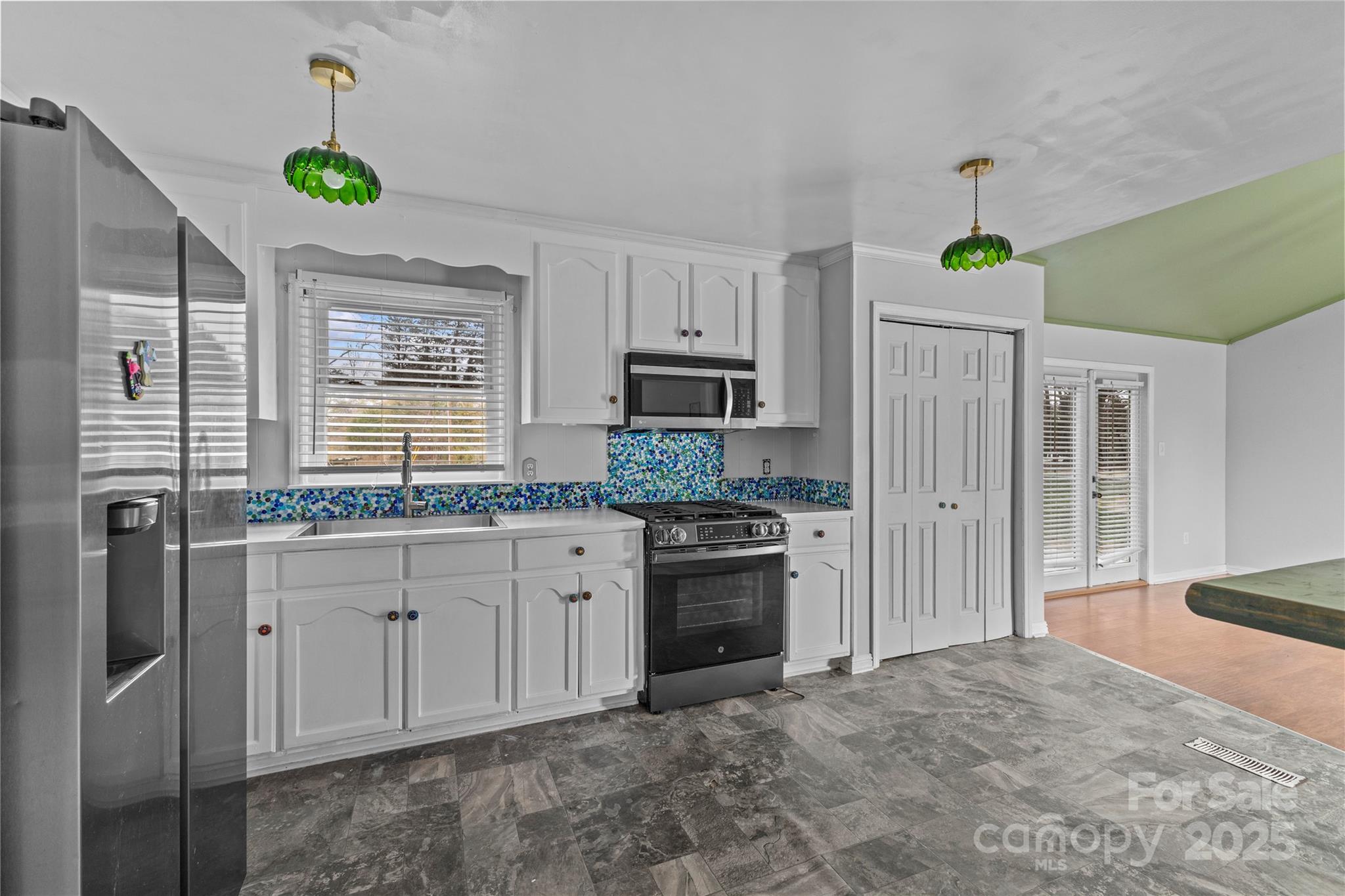 102 Wingate Drive — Stanley