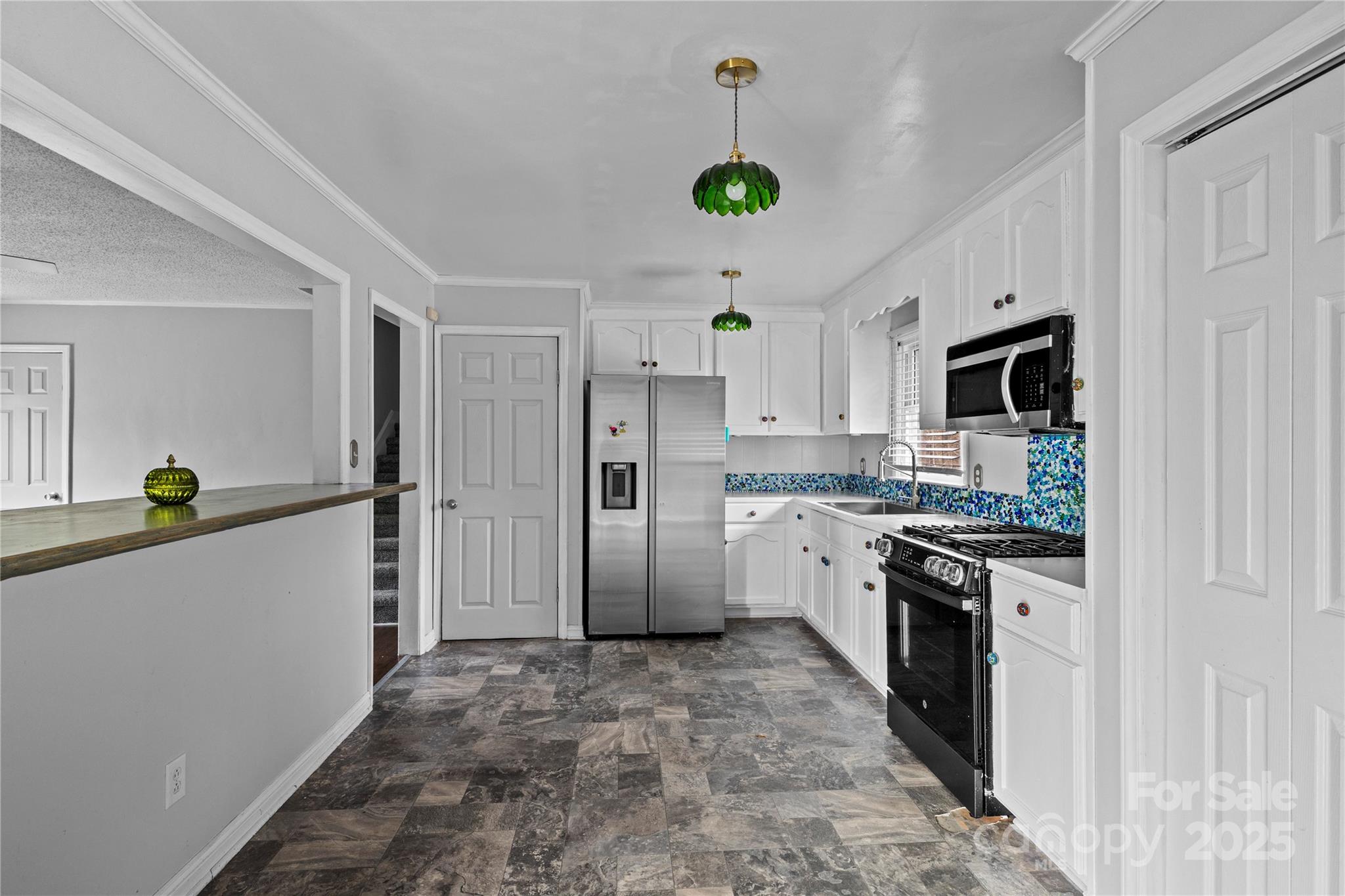 102 Wingate Drive — Stanley