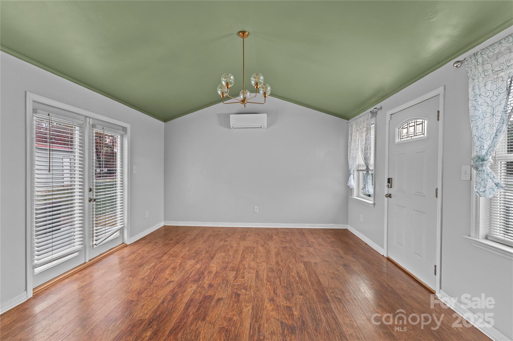 102 Wingate Drive — Stanley