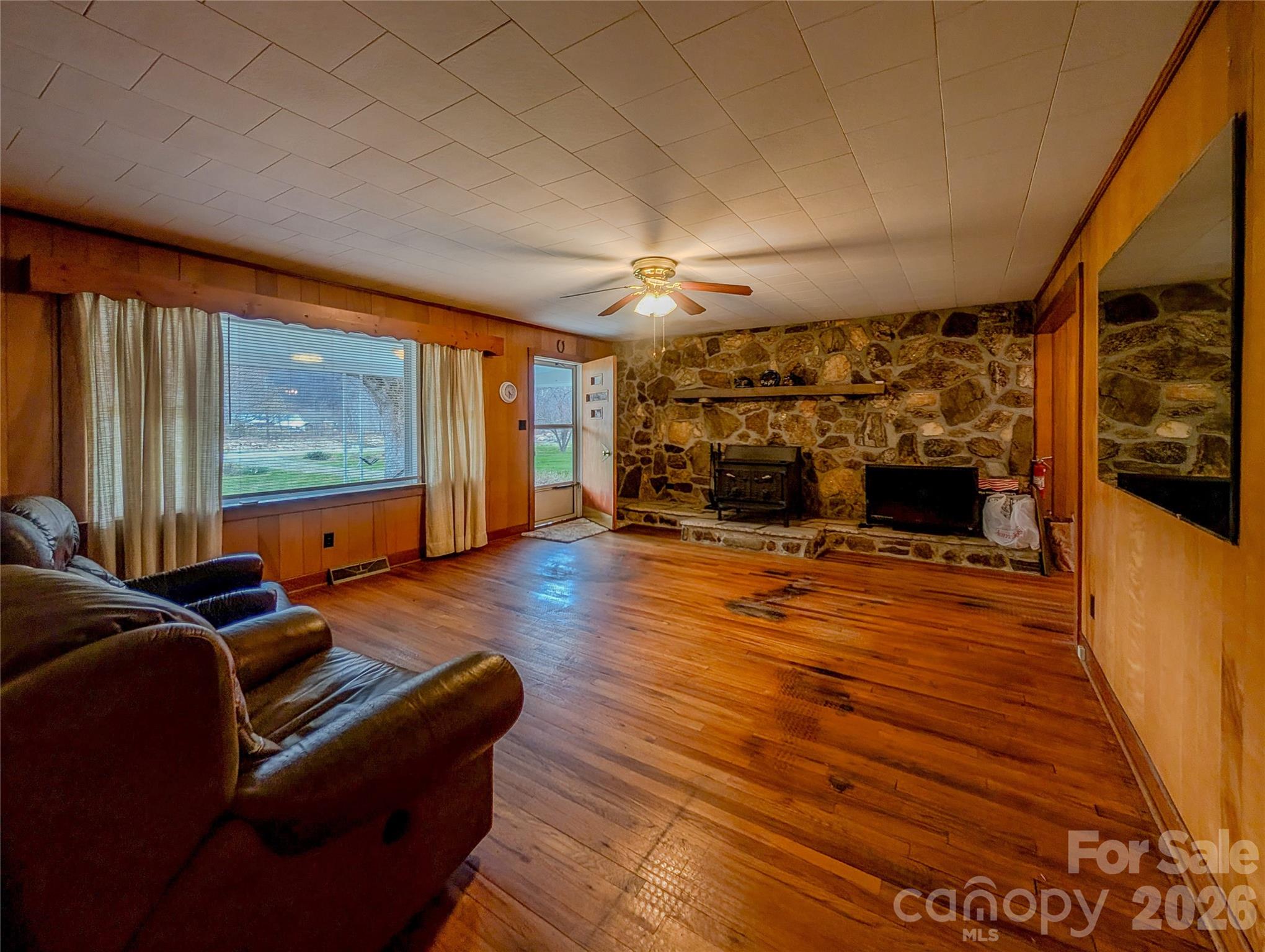 165 Cattail Creek Road — Burnsville
