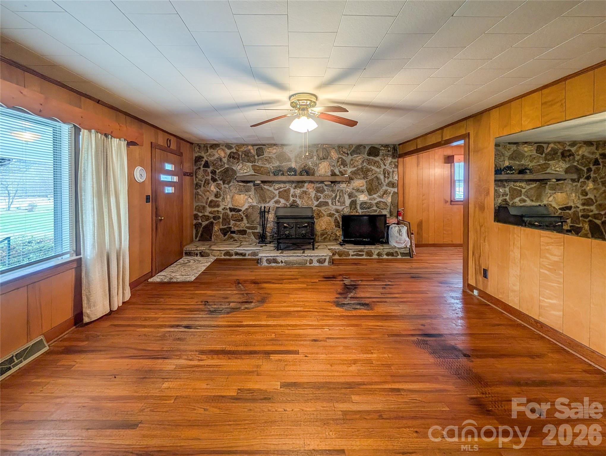 165 Cattail Creek Road — Burnsville
