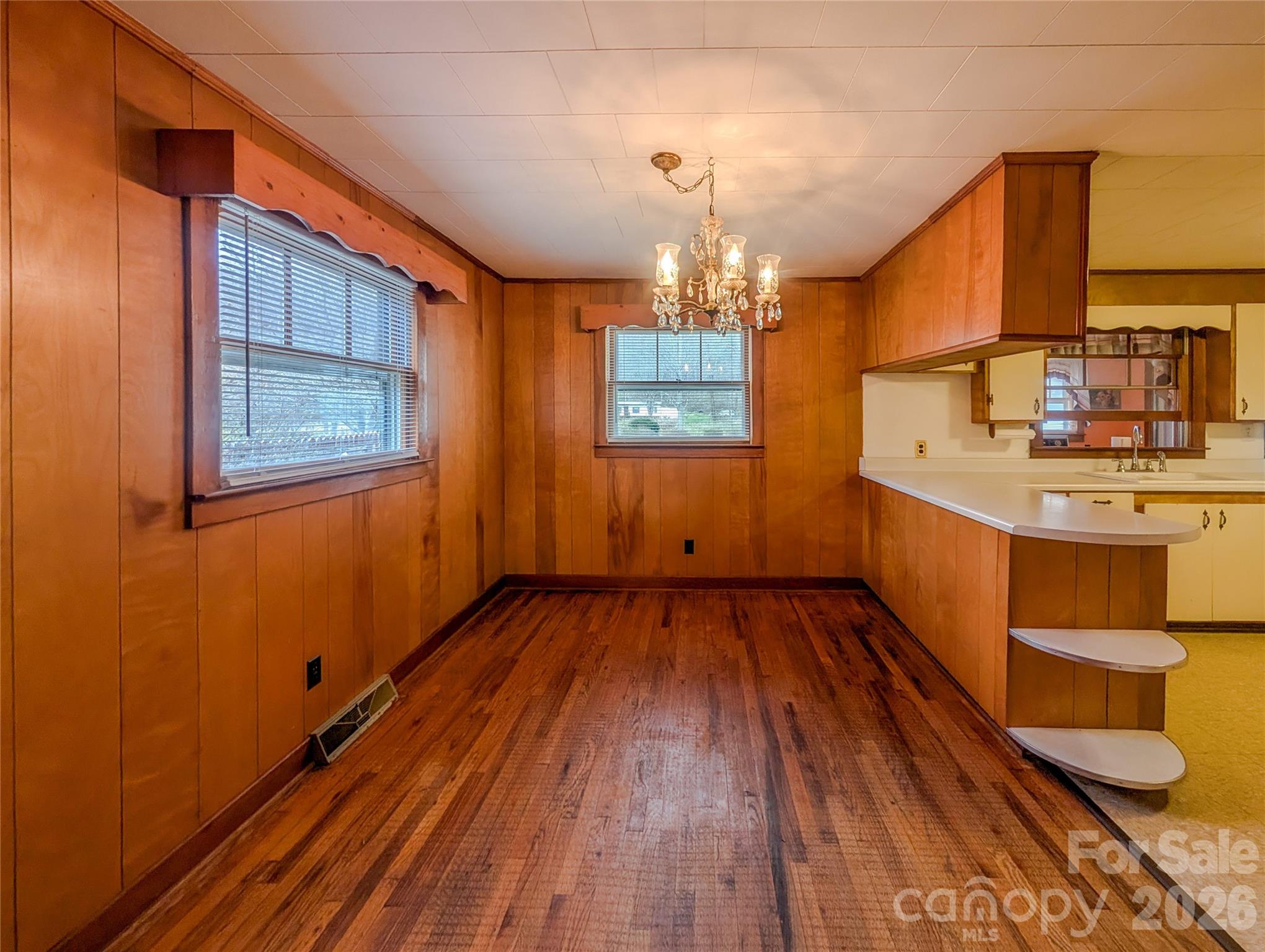 165 Cattail Creek Road — Burnsville