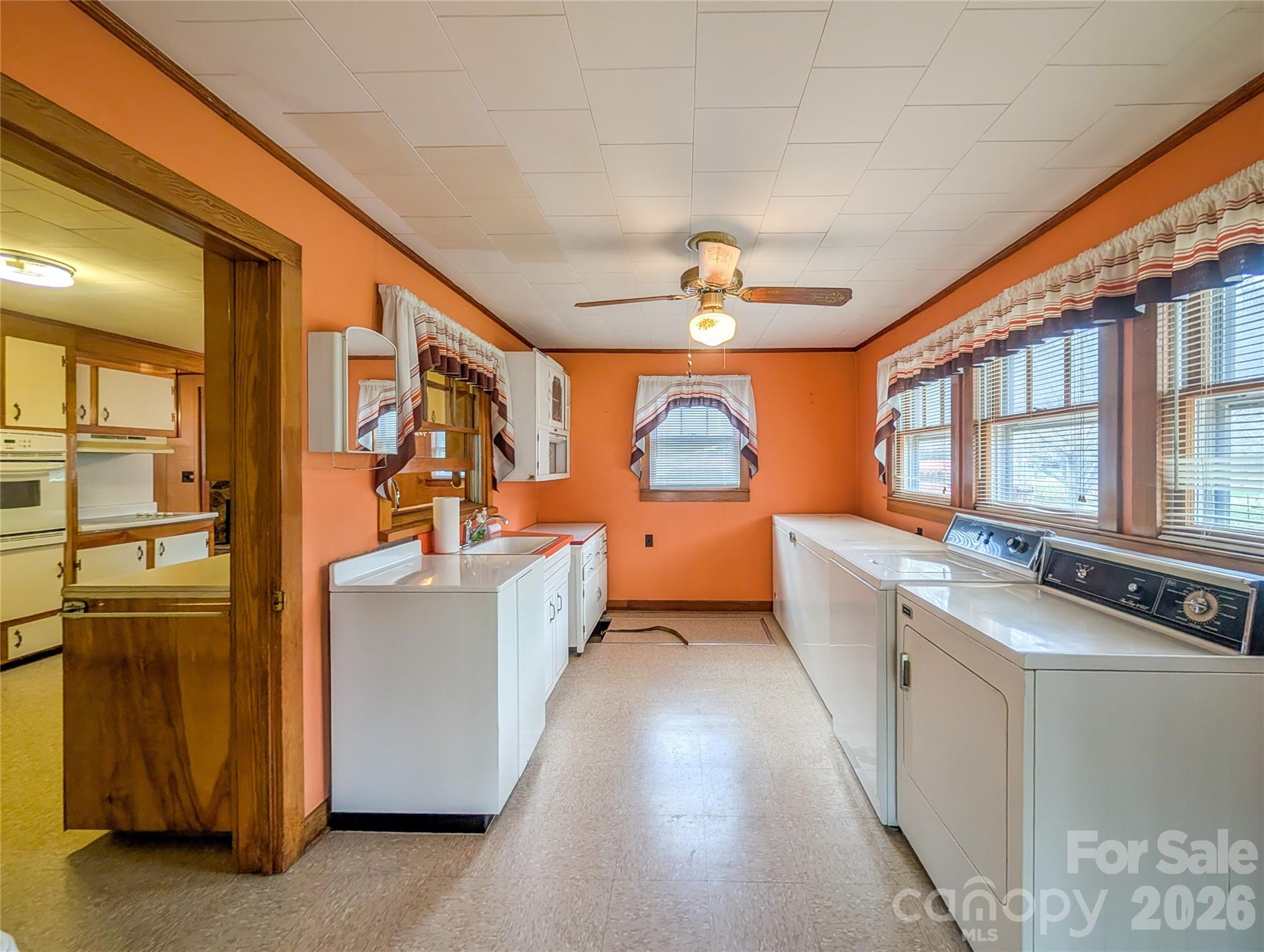 165 Cattail Creek Road — Burnsville