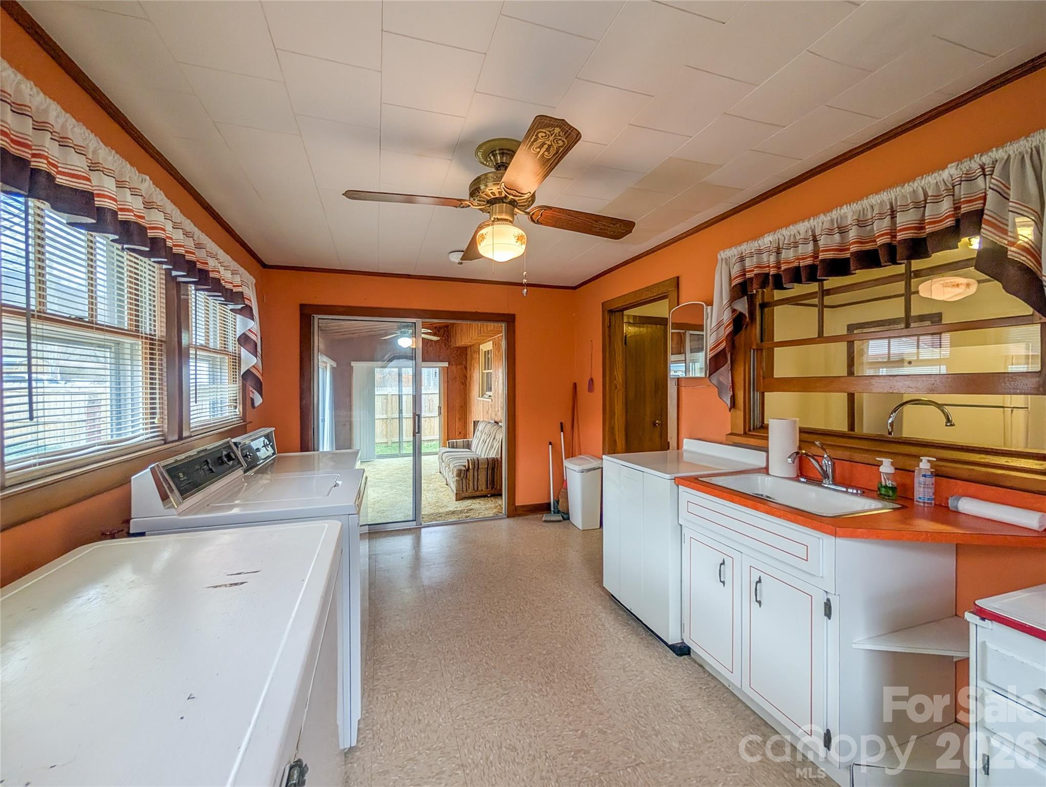 165 Cattail Creek Road — Burnsville